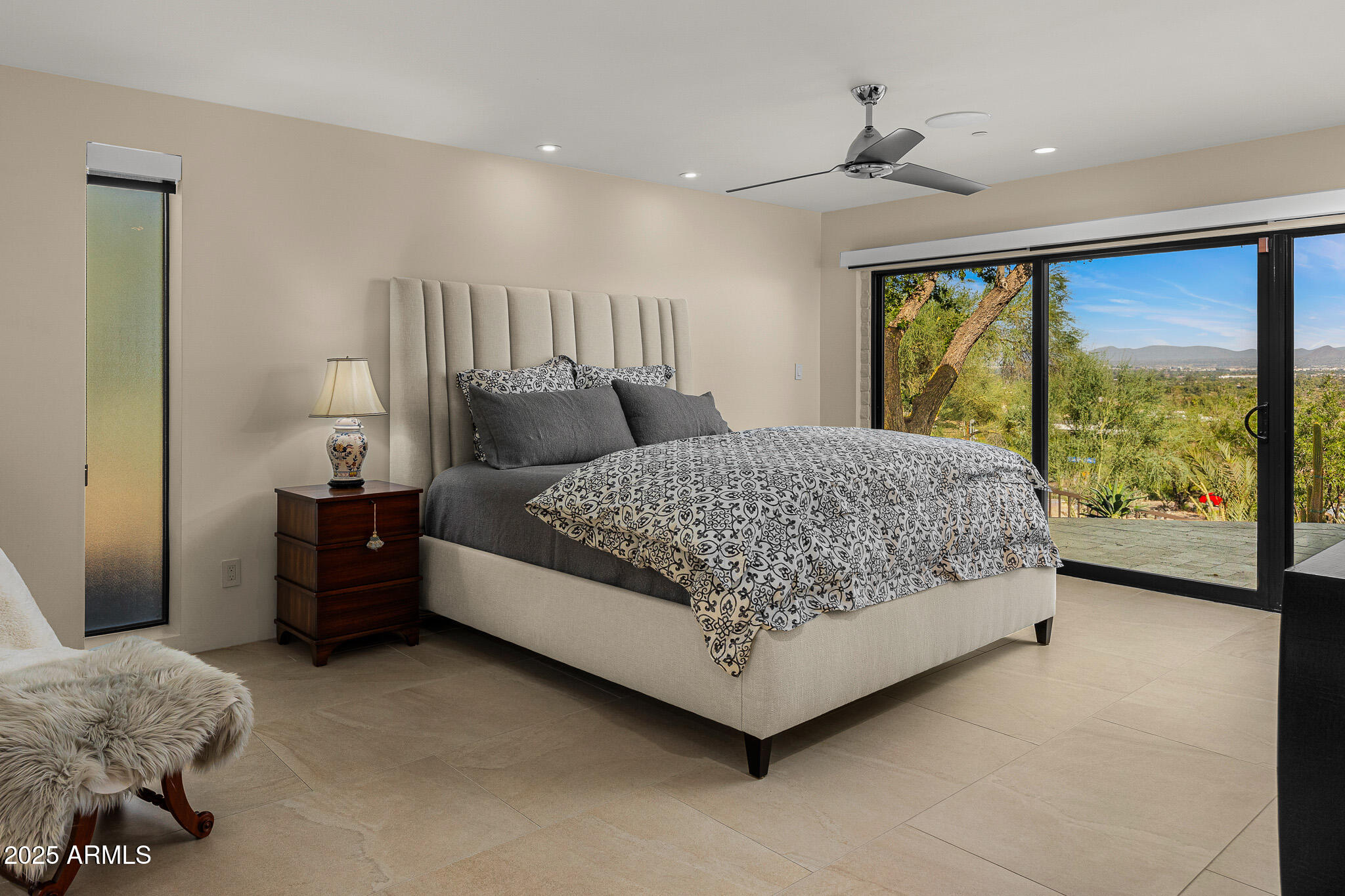 6331 E Hummingbird Lane