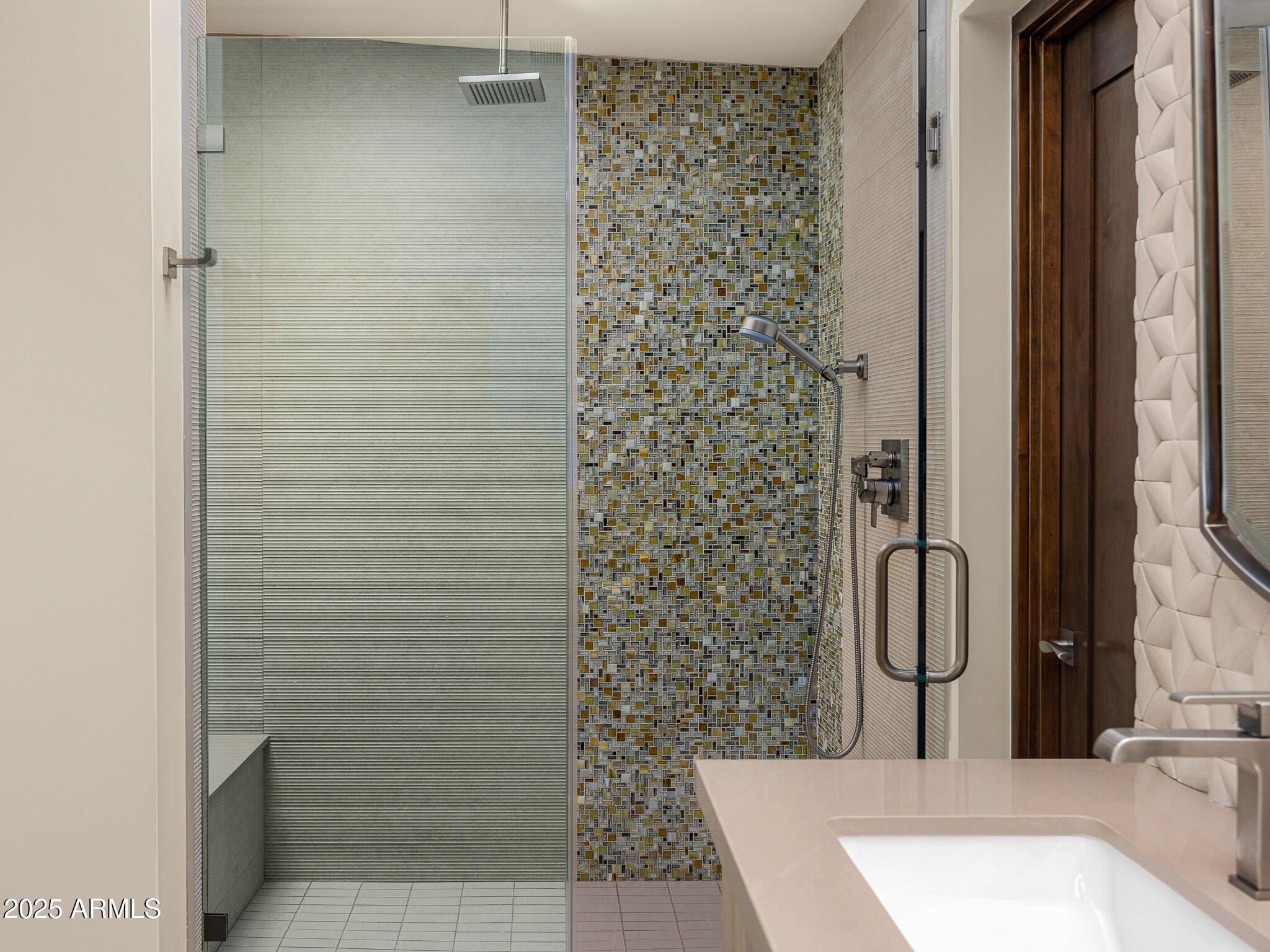 6331 E Hummingbird Lane