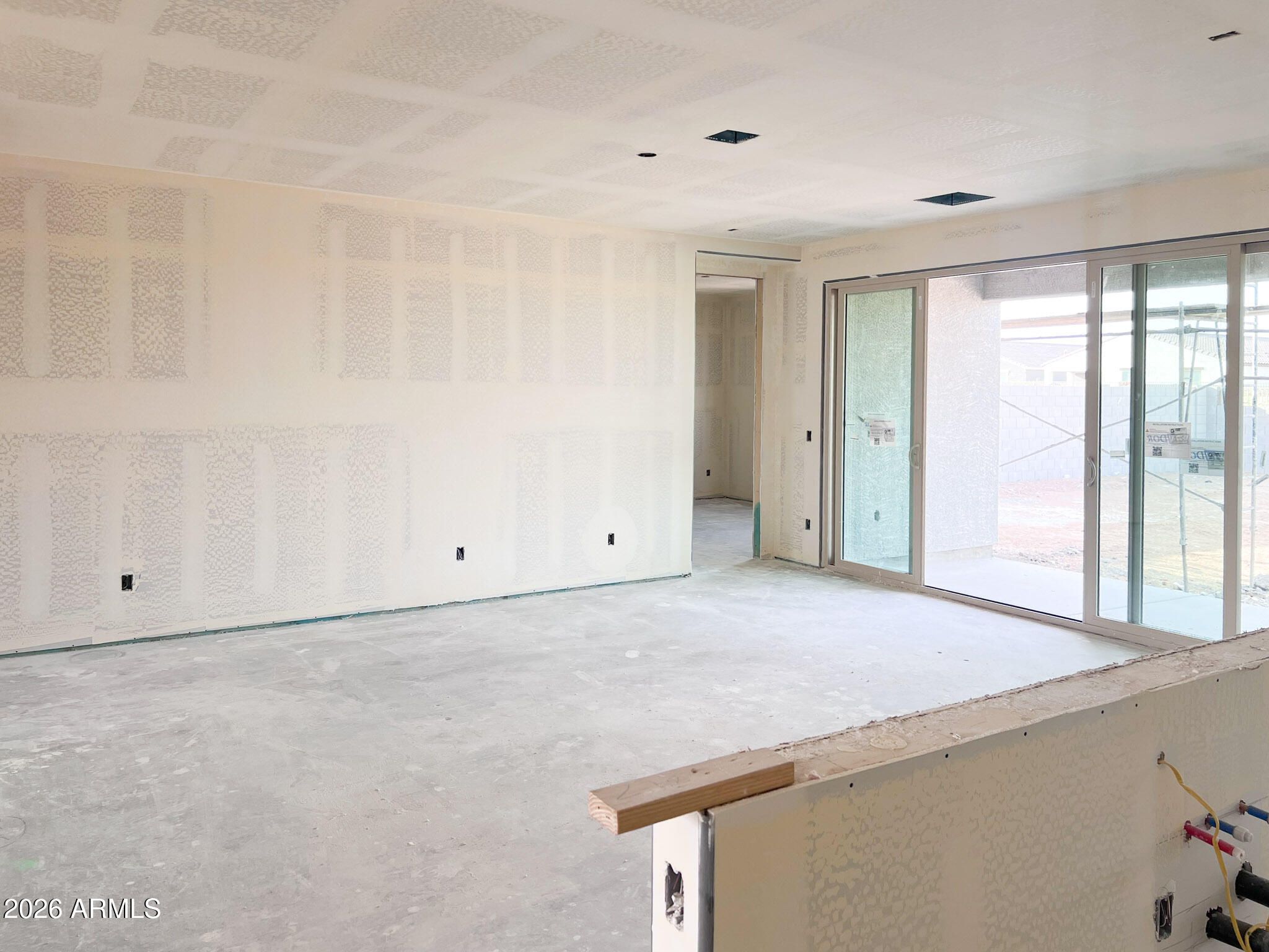 9526 W TAMARISK Avenue