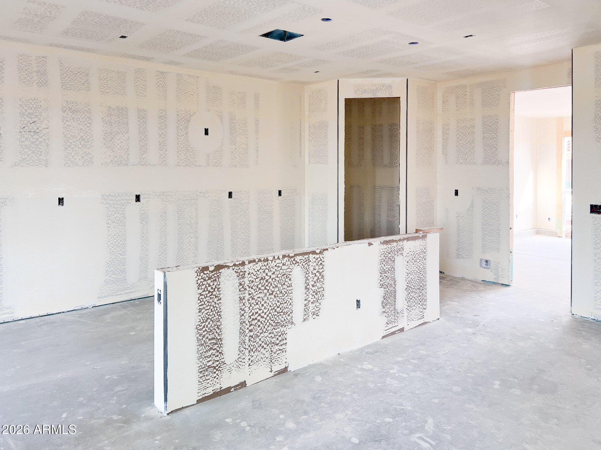 9526 W TAMARISK Avenue