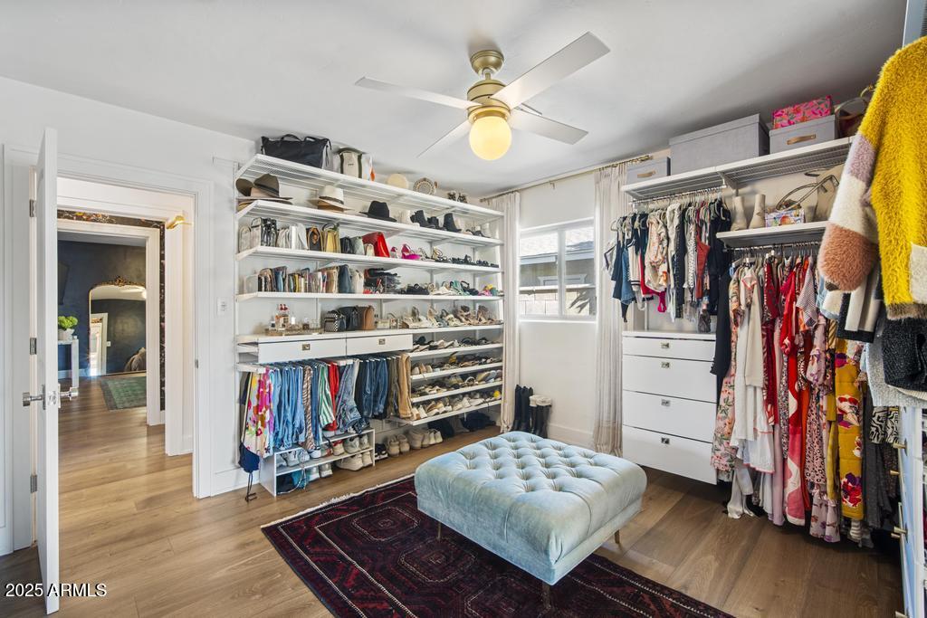 8221 E EDGEMONT Avenue