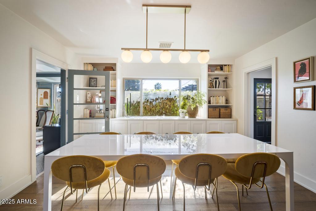 8221 E EDGEMONT Avenue