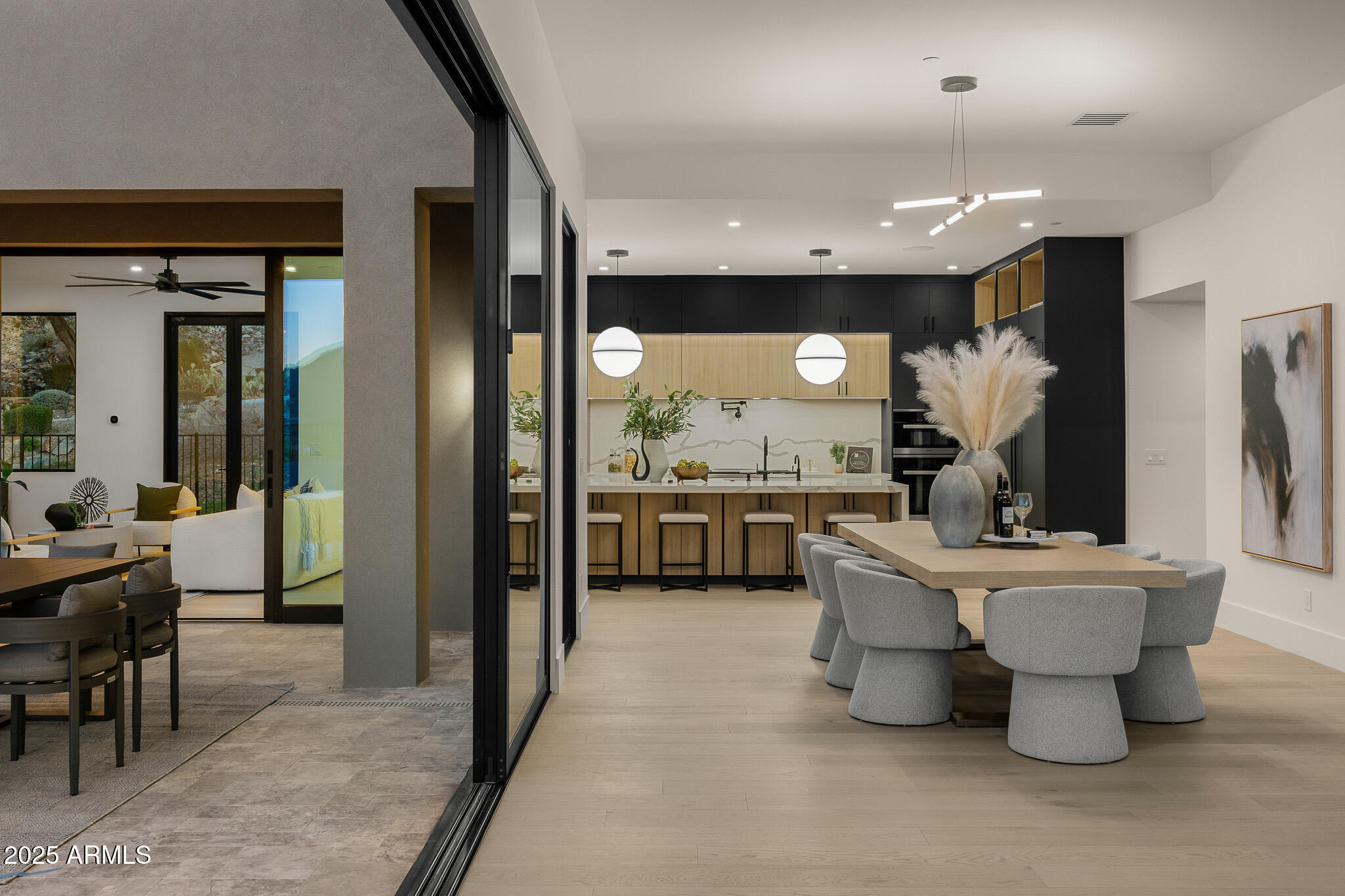 5355 E DESERT VISTA Road