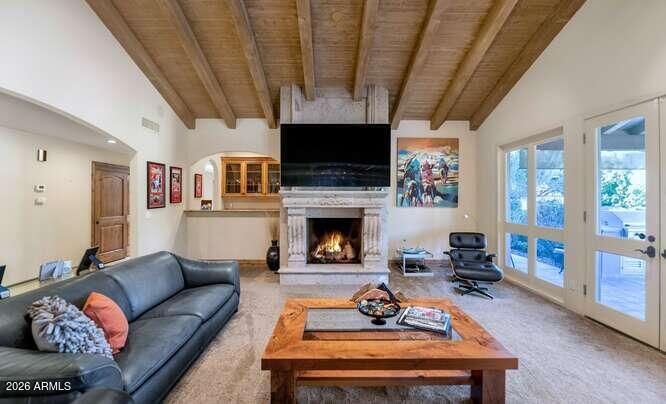 4214 E Claremont Avenue