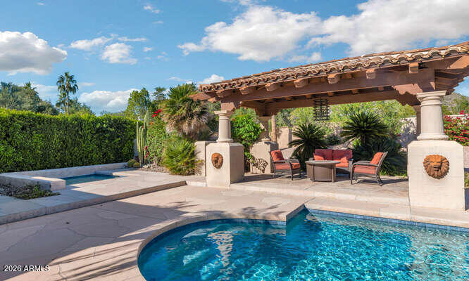 4214 E Claremont Avenue