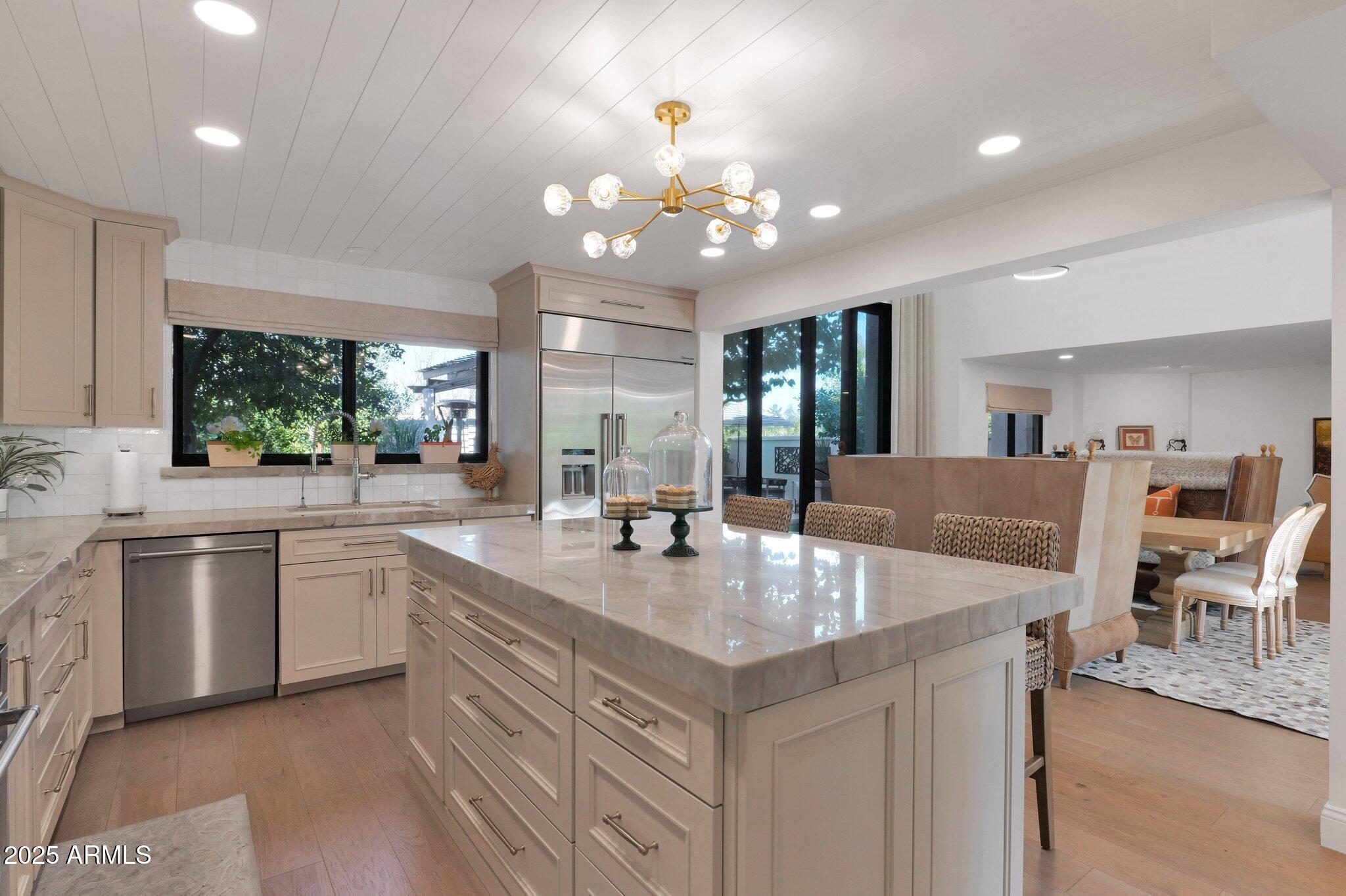 6701 N SCOTTSDALE Road Unit: 24