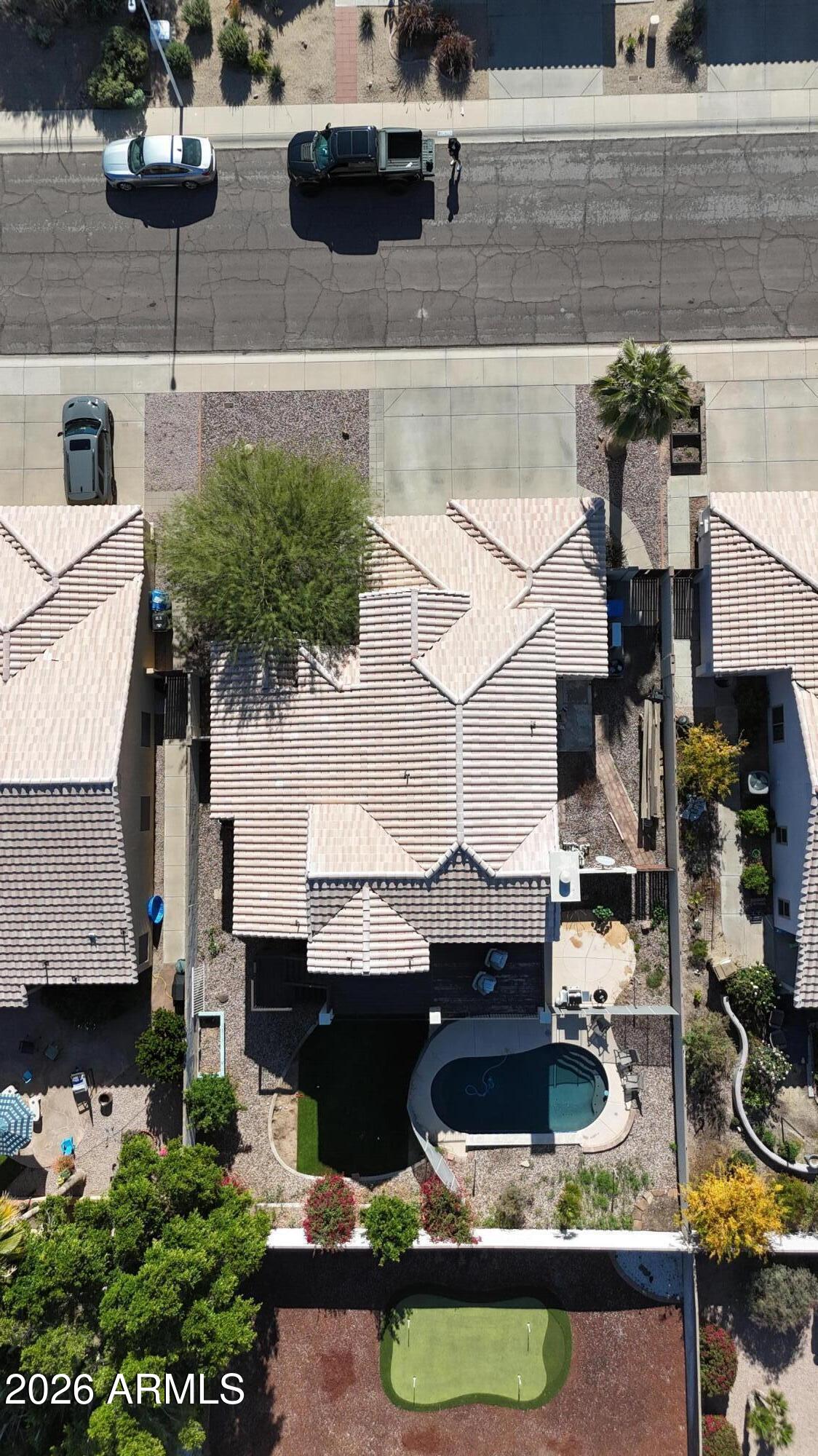 4418 E GRAYTHORN Street