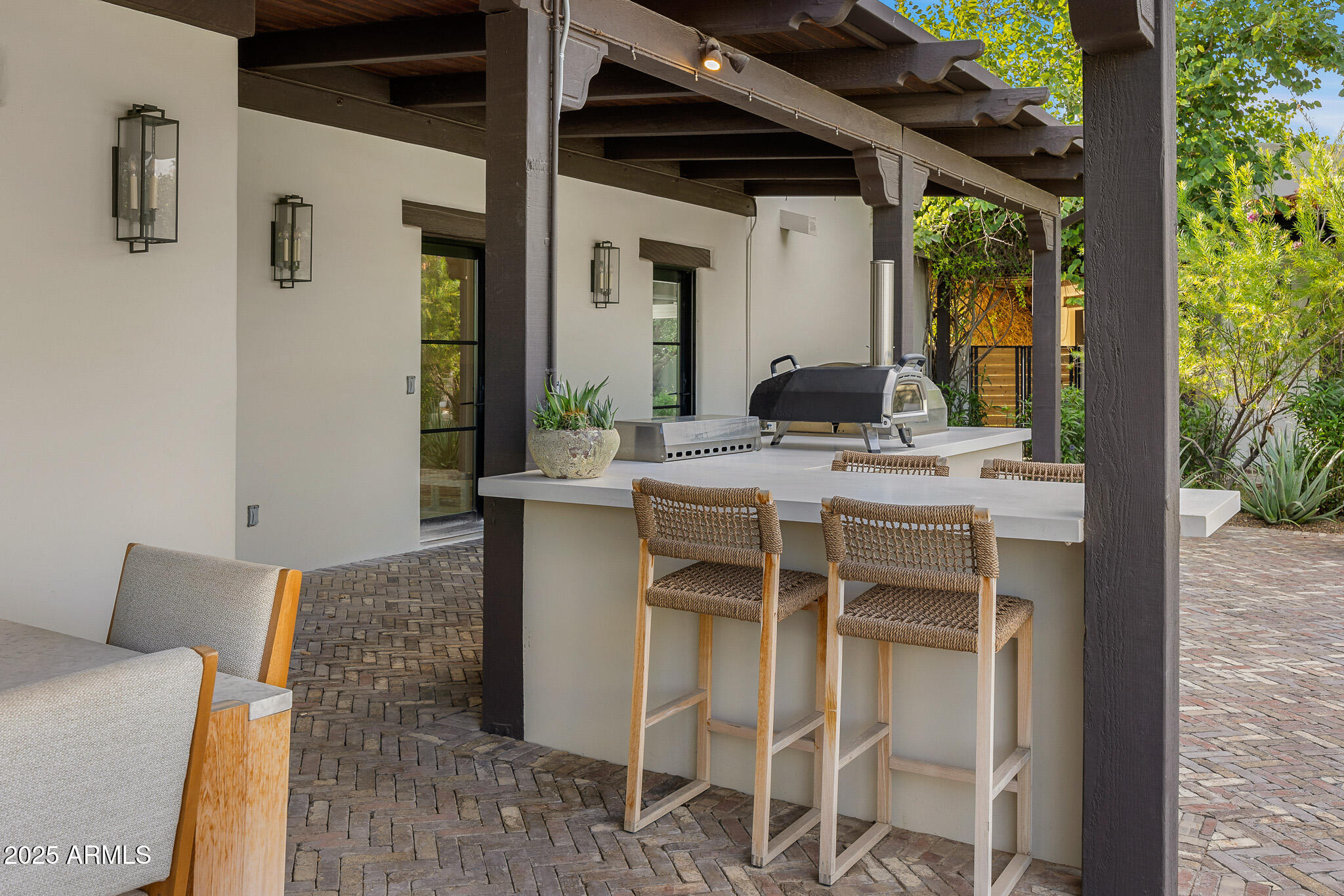 6200 E NAUMANN Drive