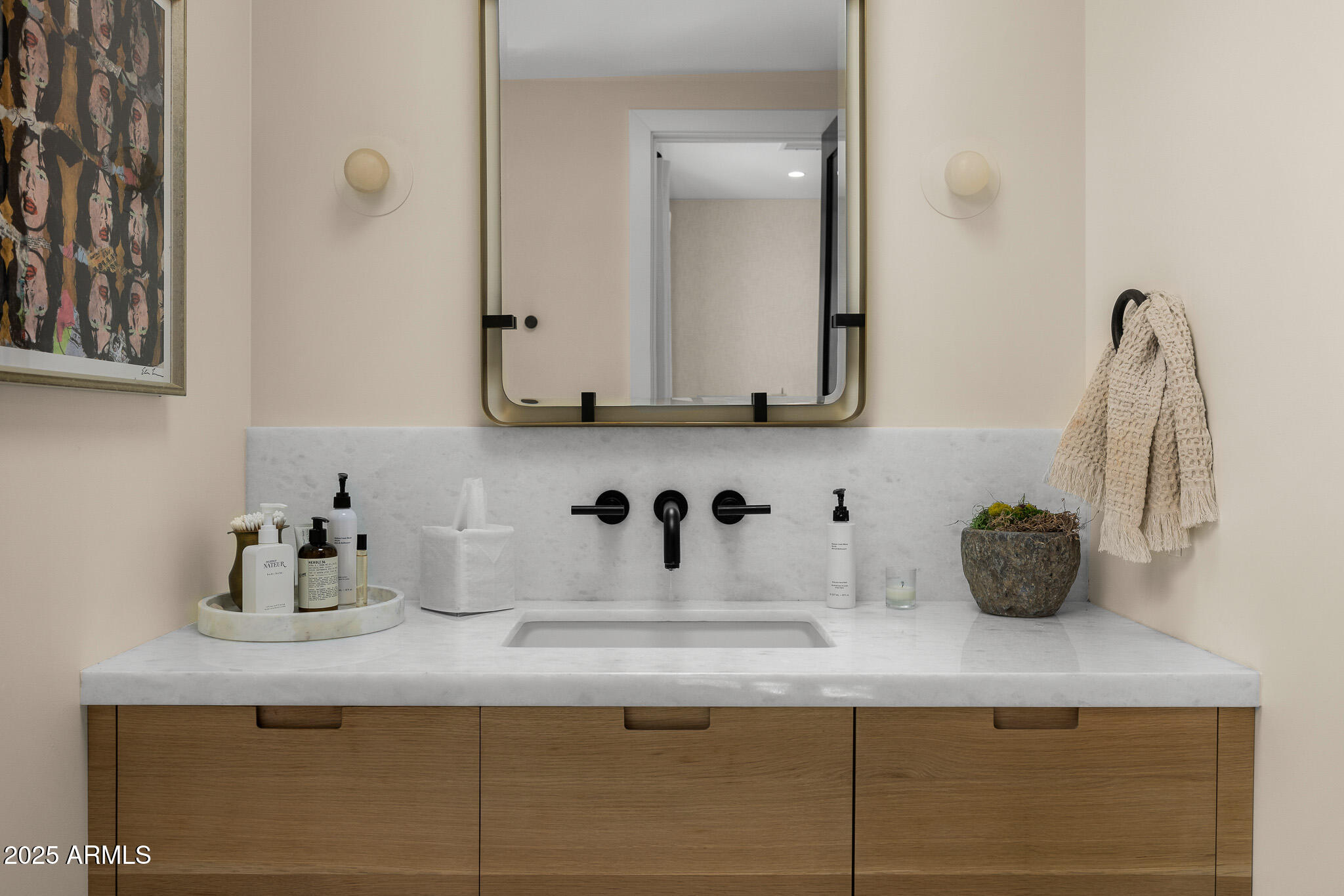 6200 E NAUMANN Drive