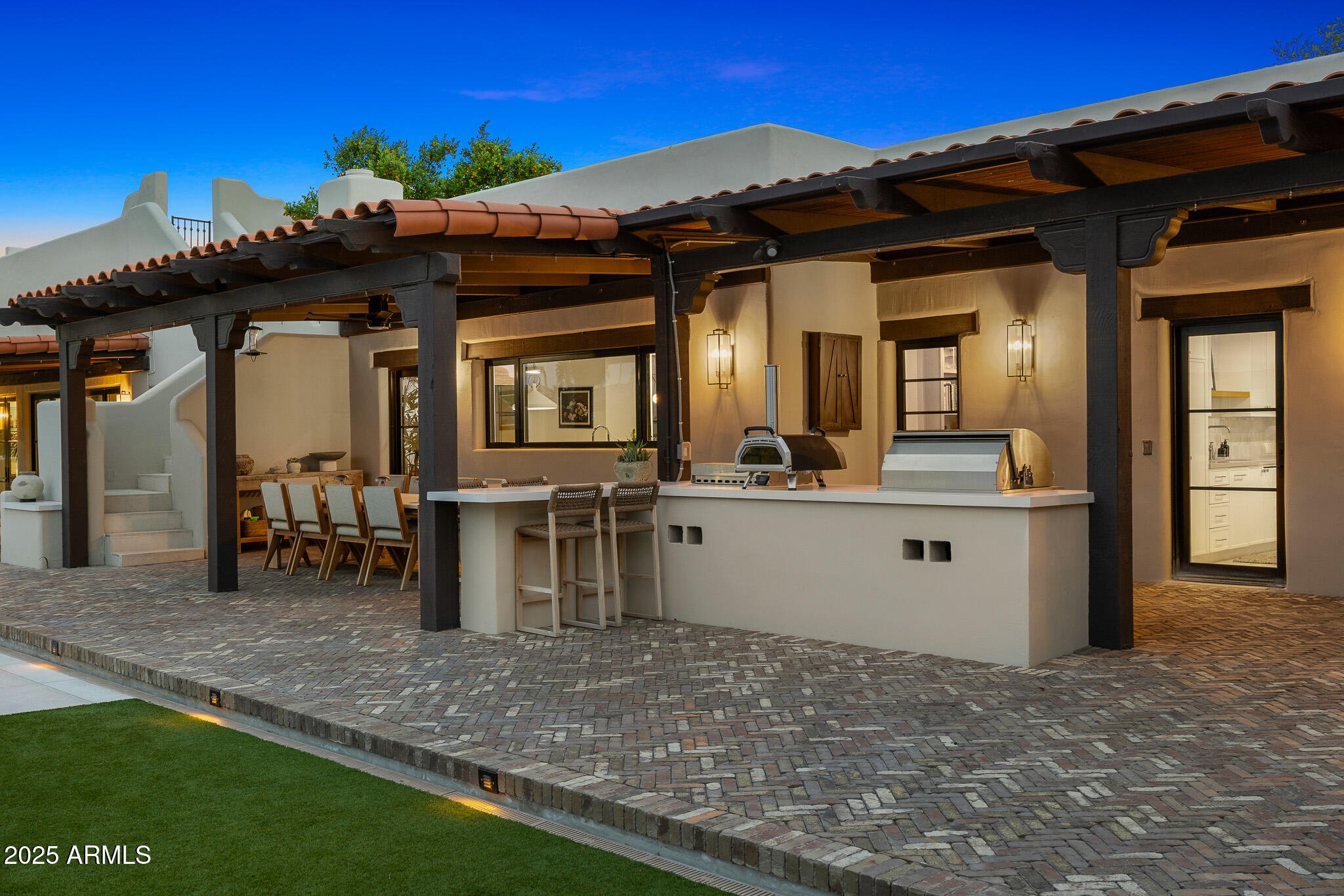 6200 E NAUMANN Drive