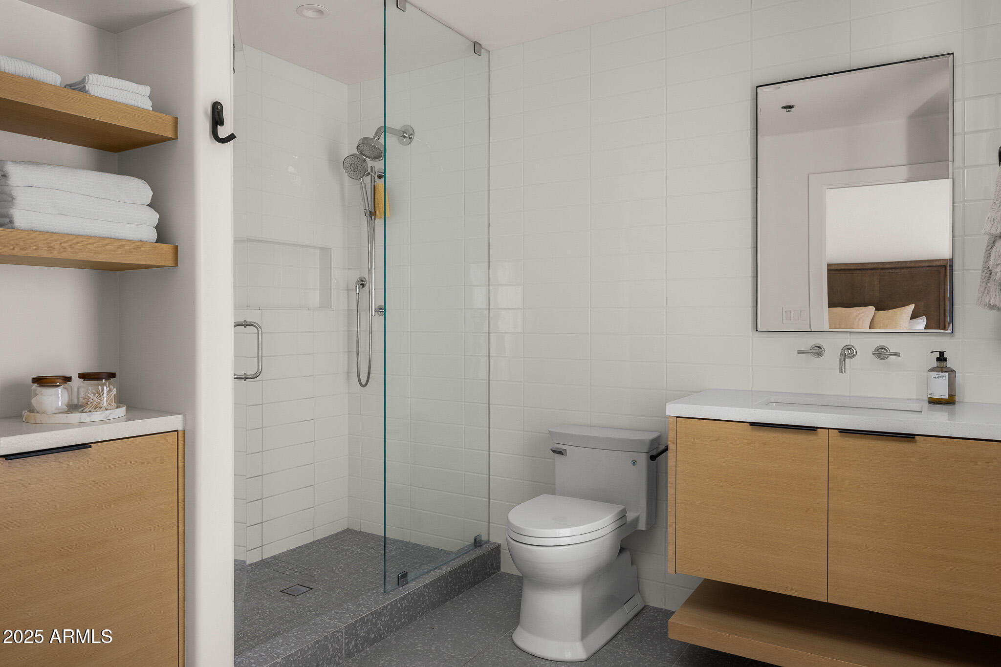 6200 E NAUMANN Drive