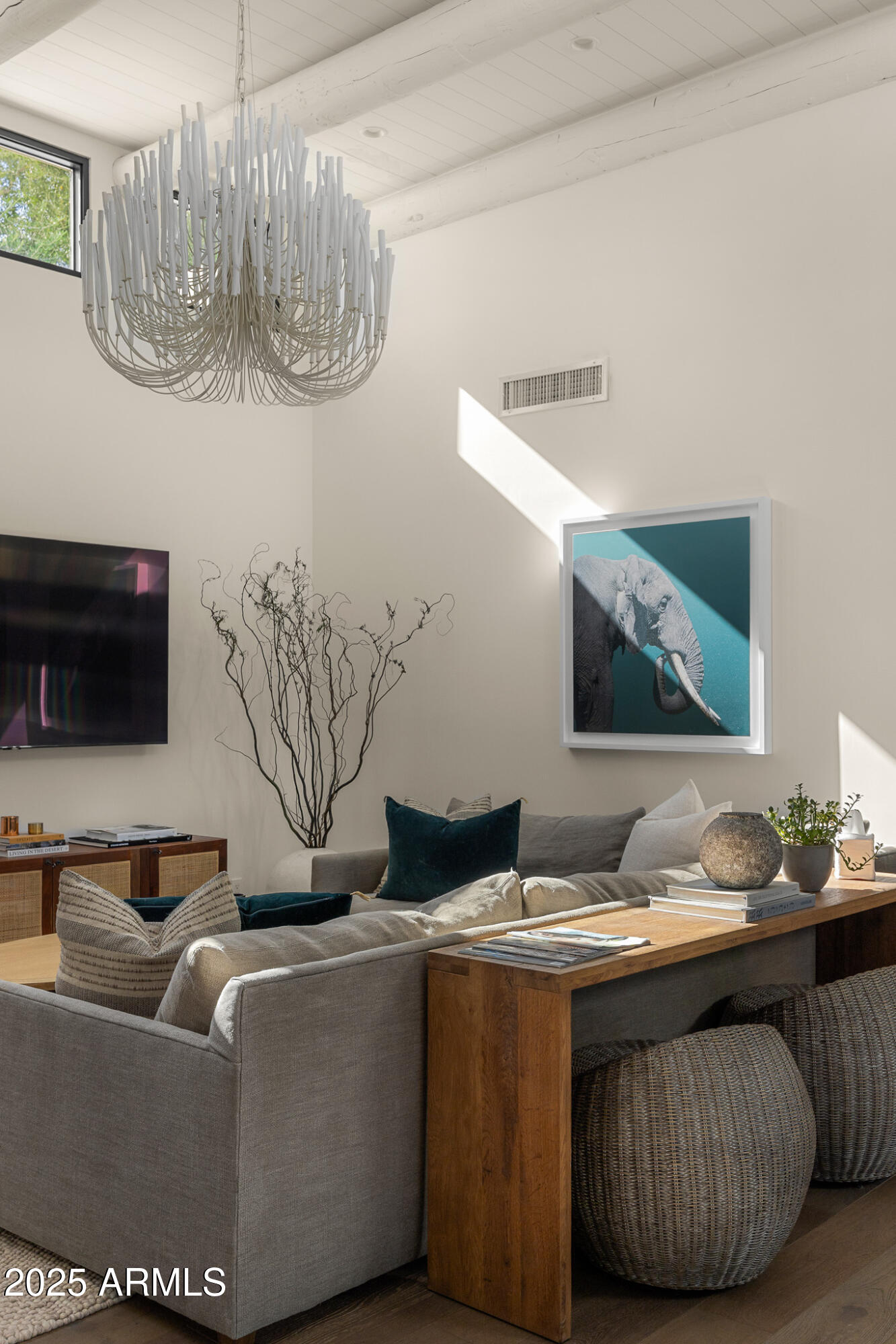 6200 E NAUMANN Drive