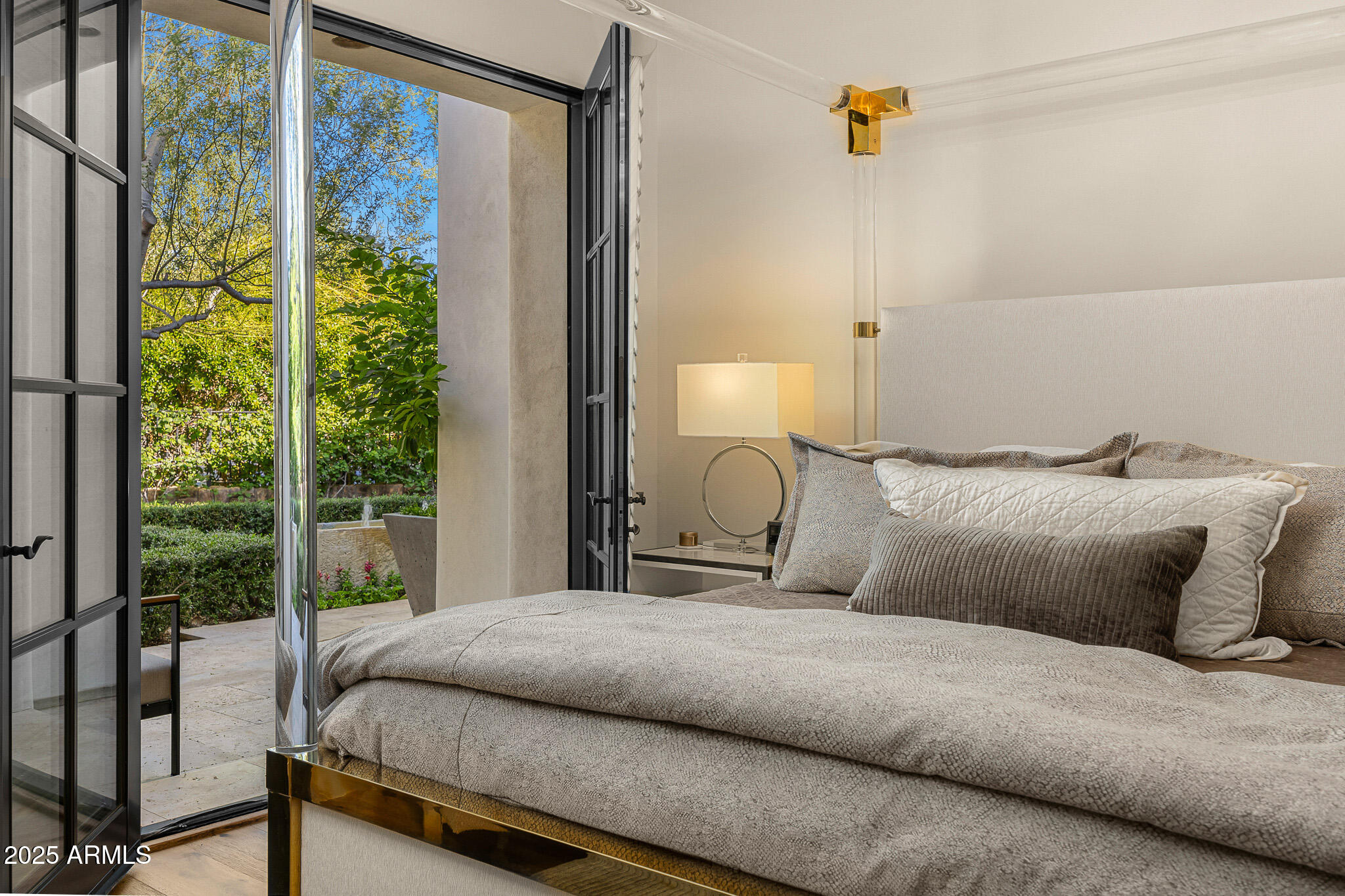 6650 N HILLSIDE Drive