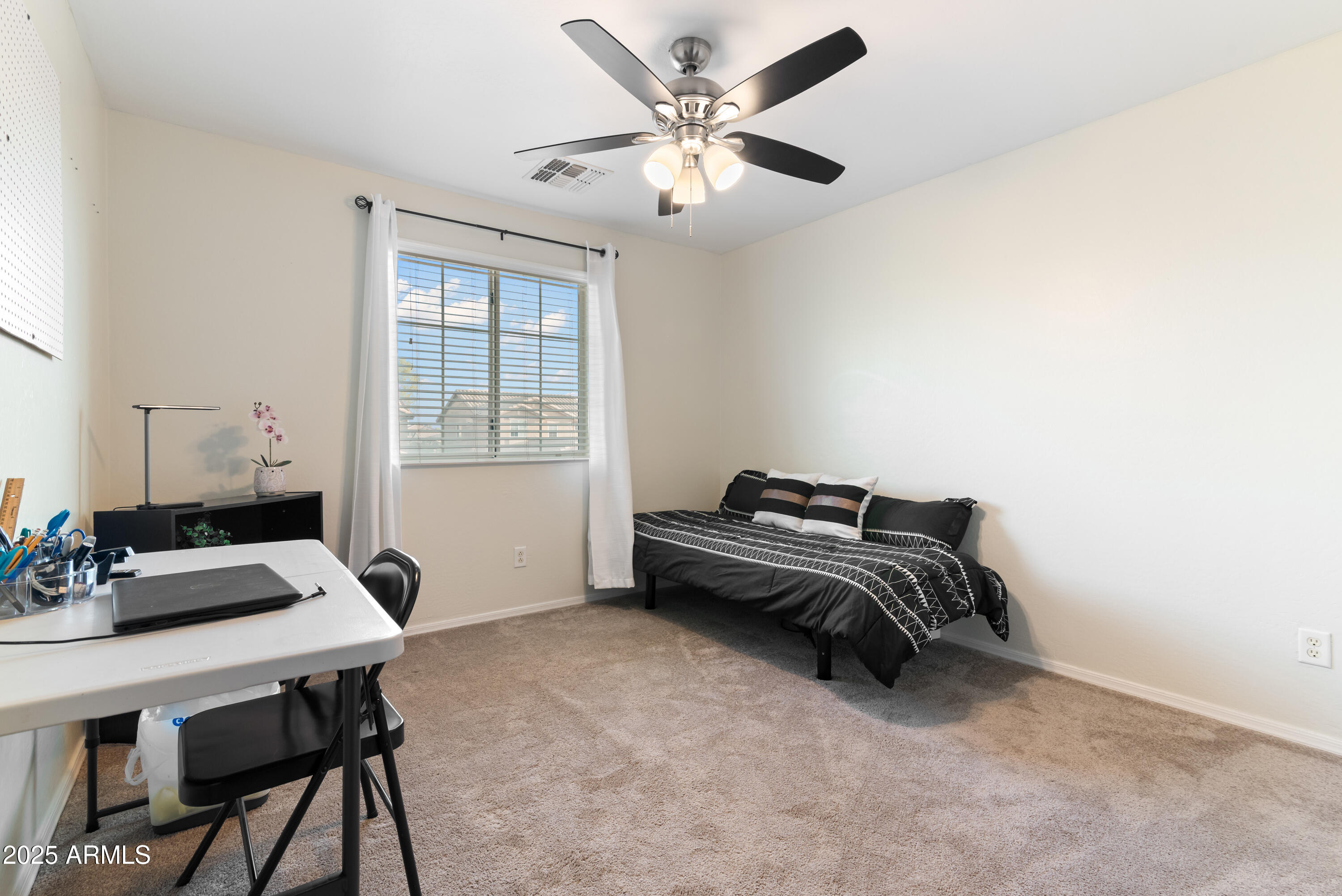 41172 W CAHILL Drive