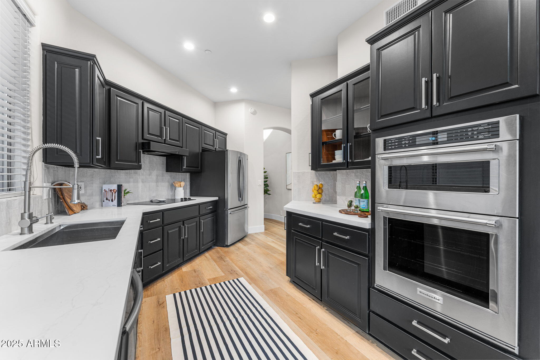 7266 E DEL ACERO Drive