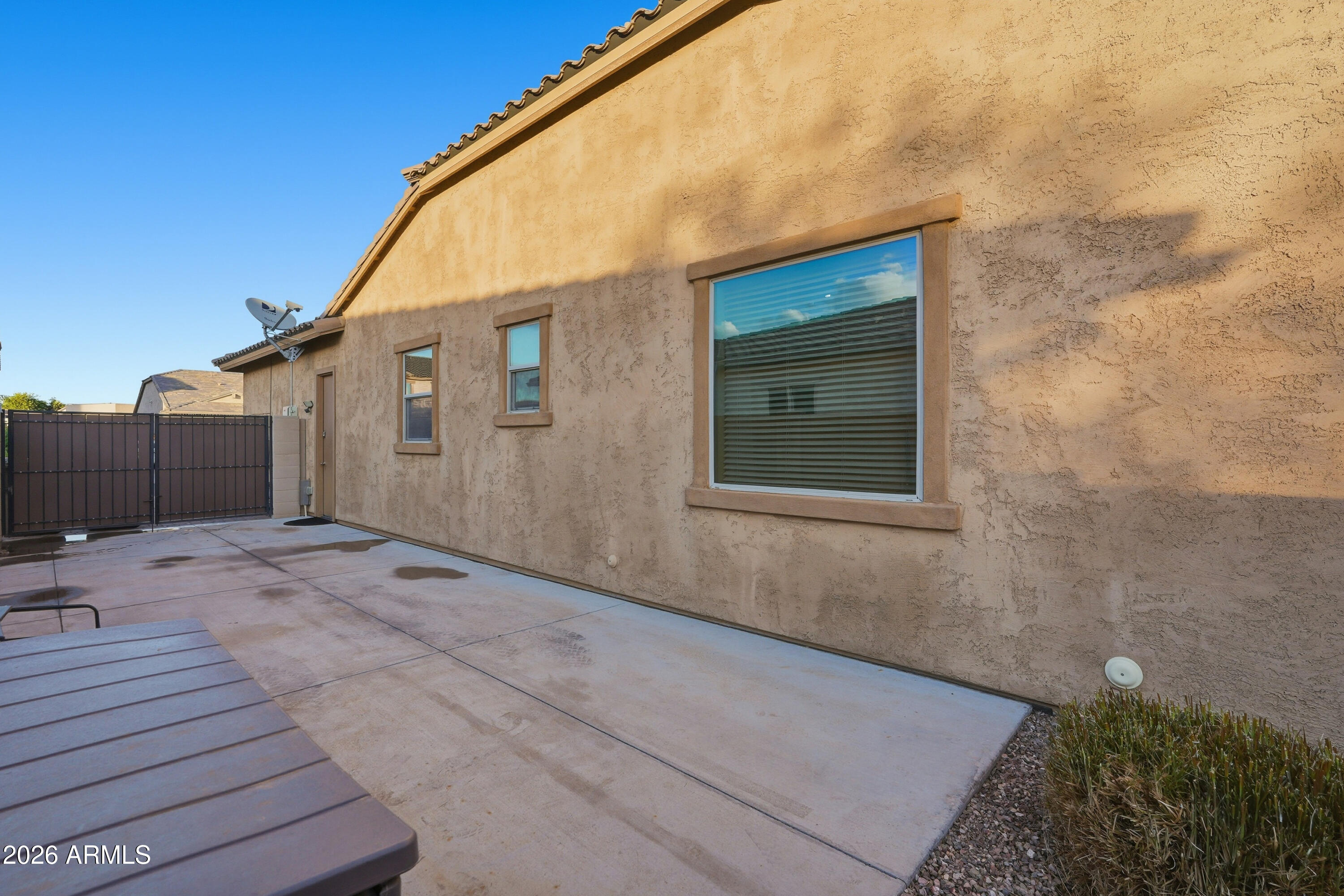 18173 W MACKENZIE Drive
