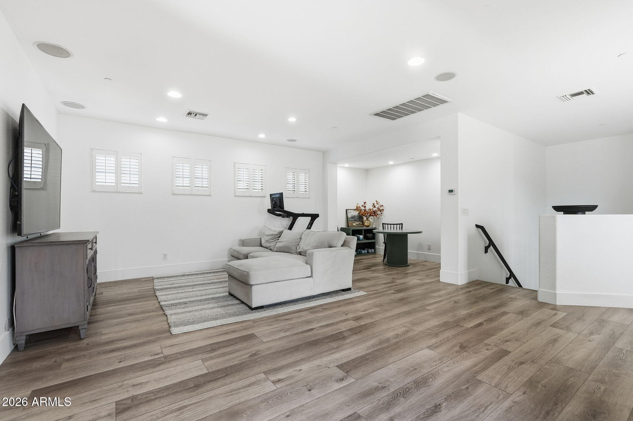 9832 E EDGESTONE Drive