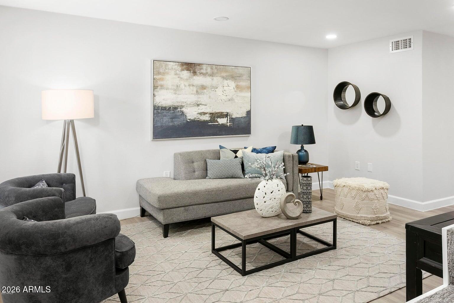 3701 E MONTEROSA Street 31