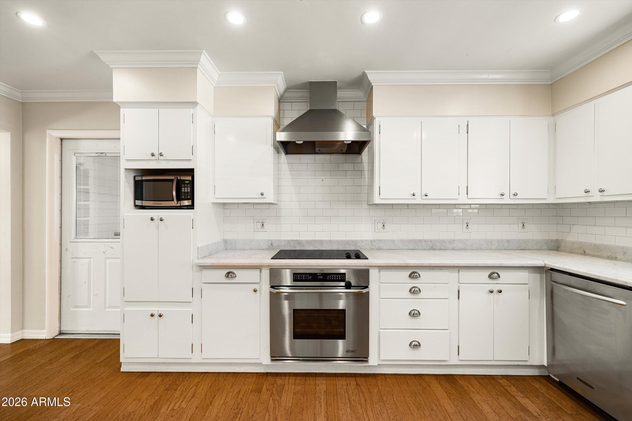 3421 E CAMELBACK Road