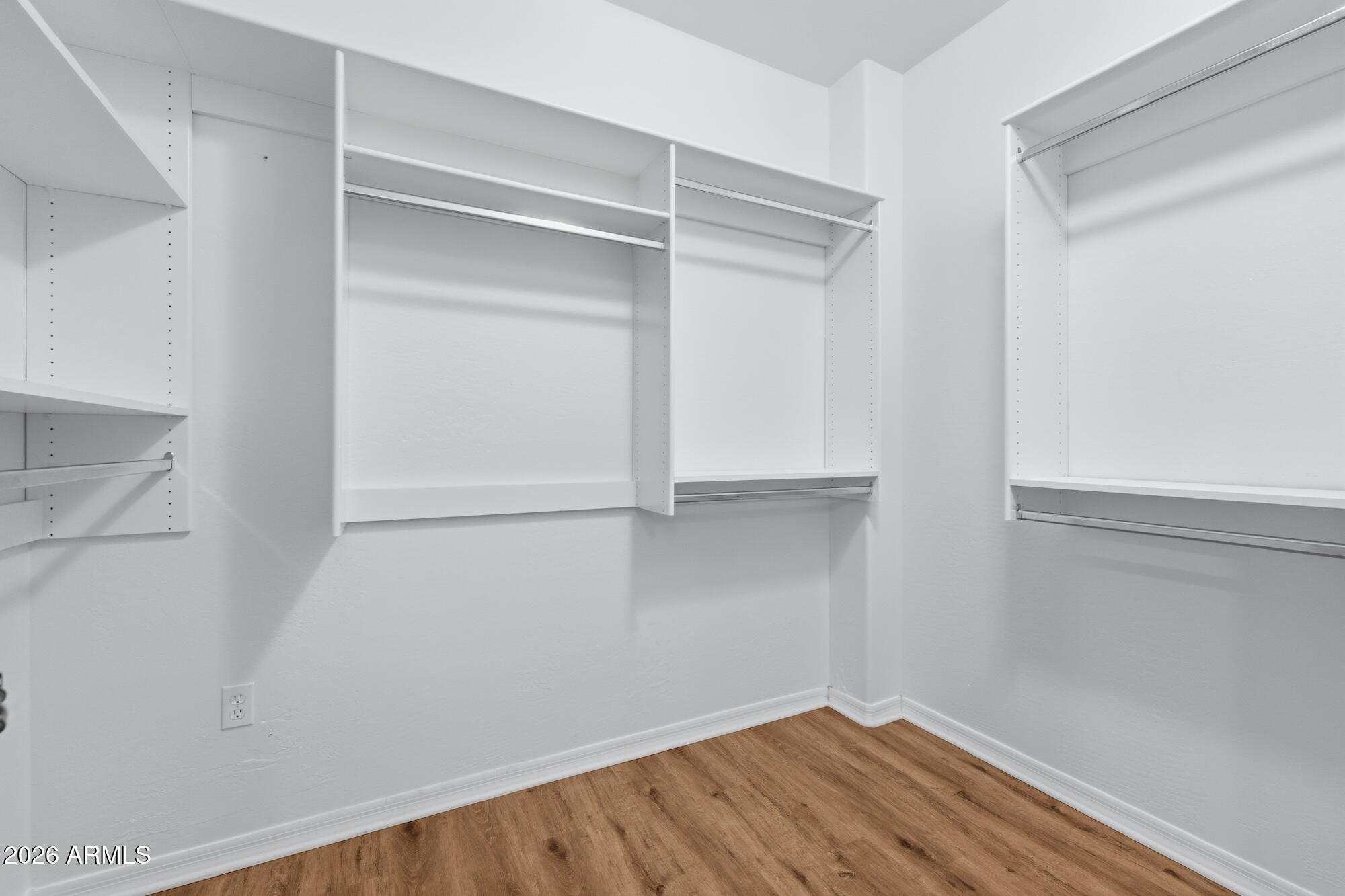 3935 E ROUGH RIDER Road 1024