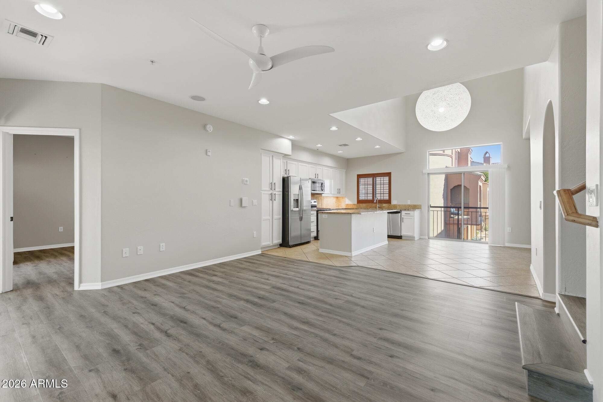 3935 E ROUGH RIDER Road 1024