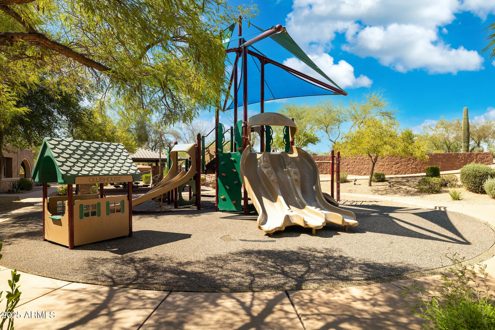 3935 E ROUGH RIDER Road 1024