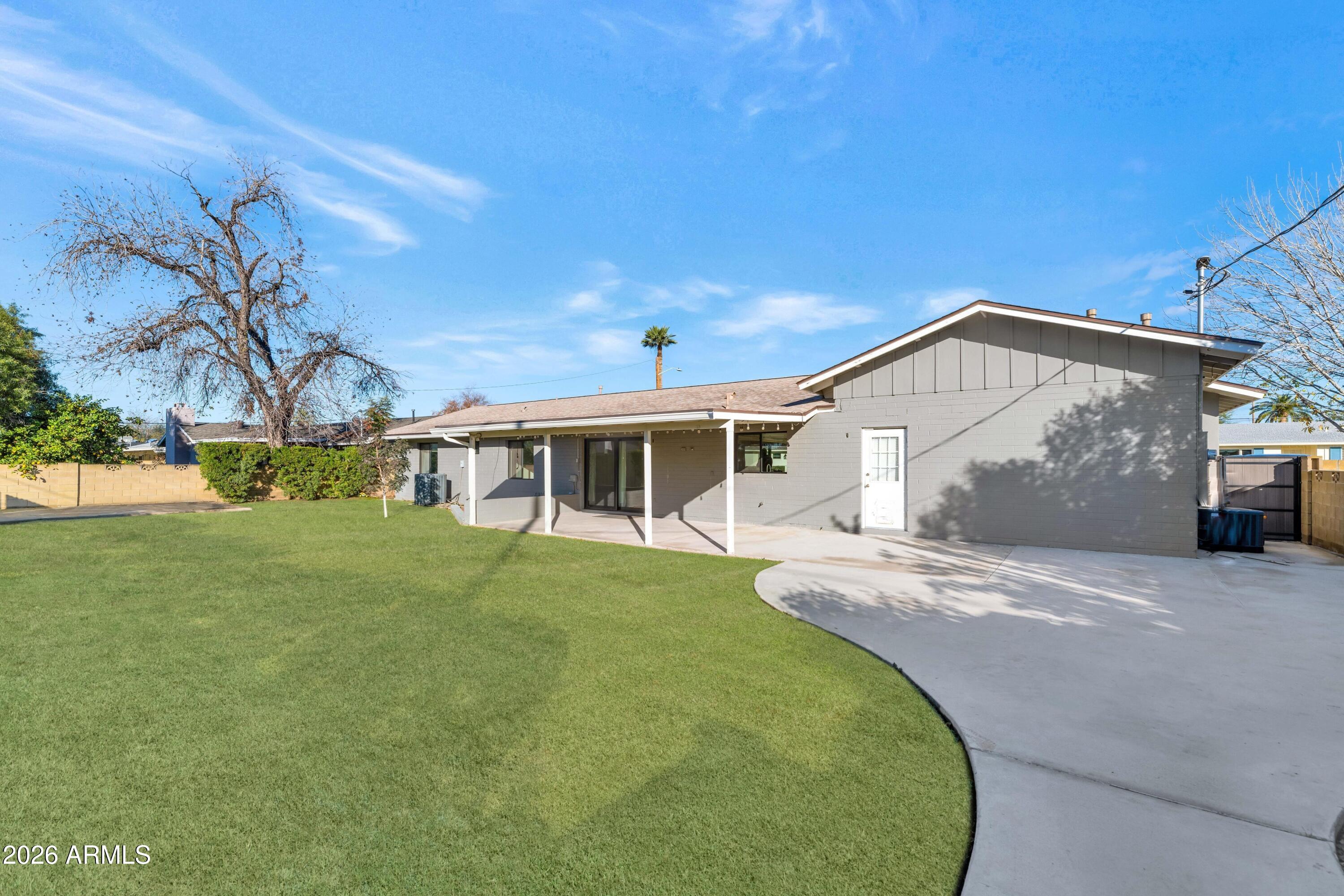 4101 E COOLIDGE Street