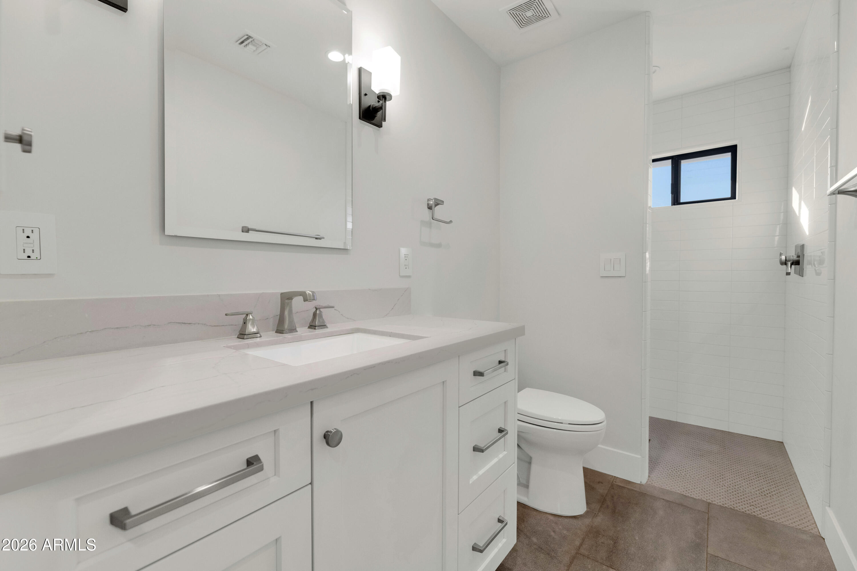 4101 E COOLIDGE Street