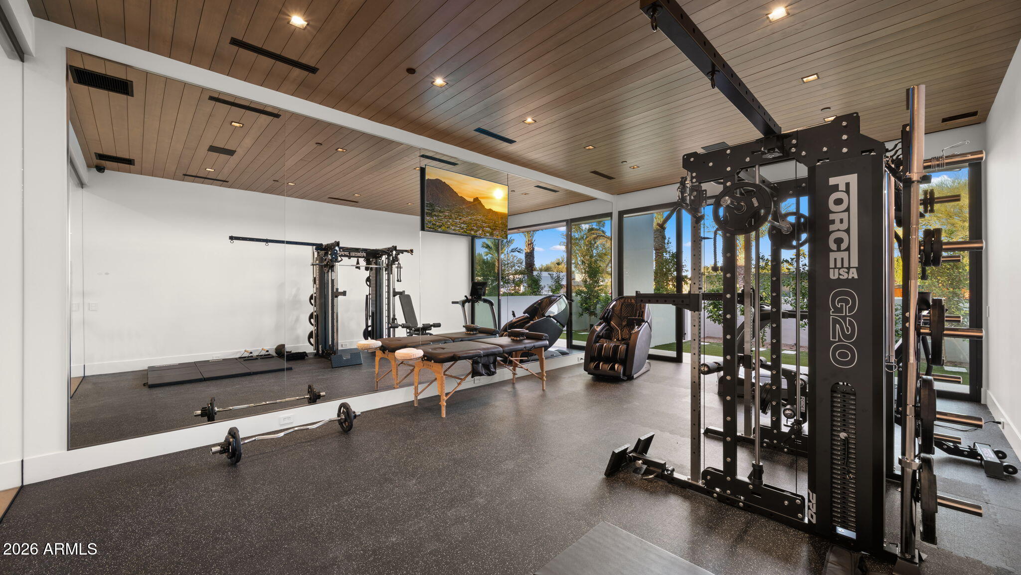 6824 E HUMMINGBIRD Lane