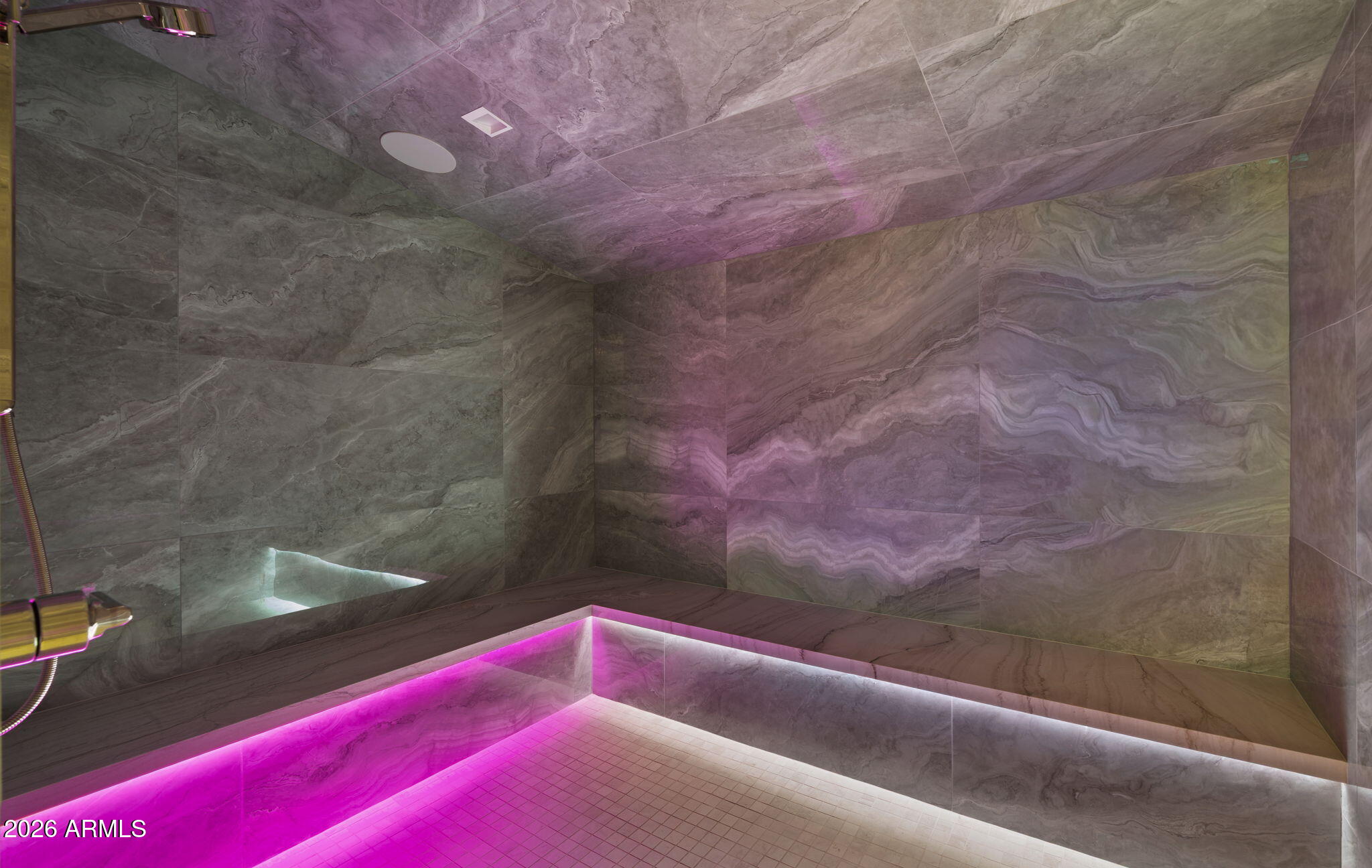 6824 E HUMMINGBIRD Lane