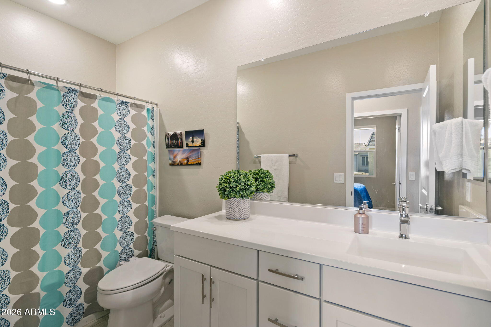 2762 S Comanche Drive