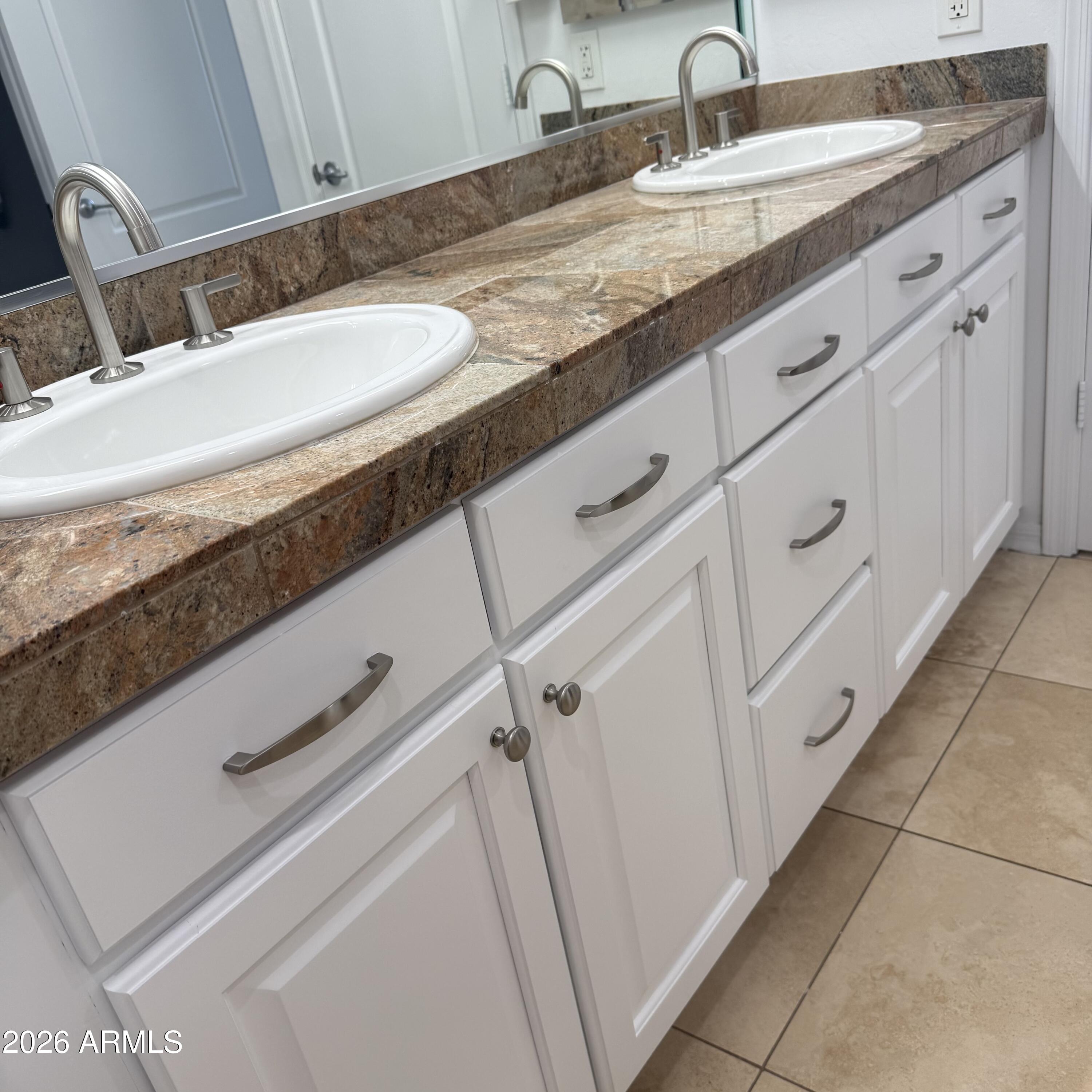 17025 E LA MONTANA Drive 123