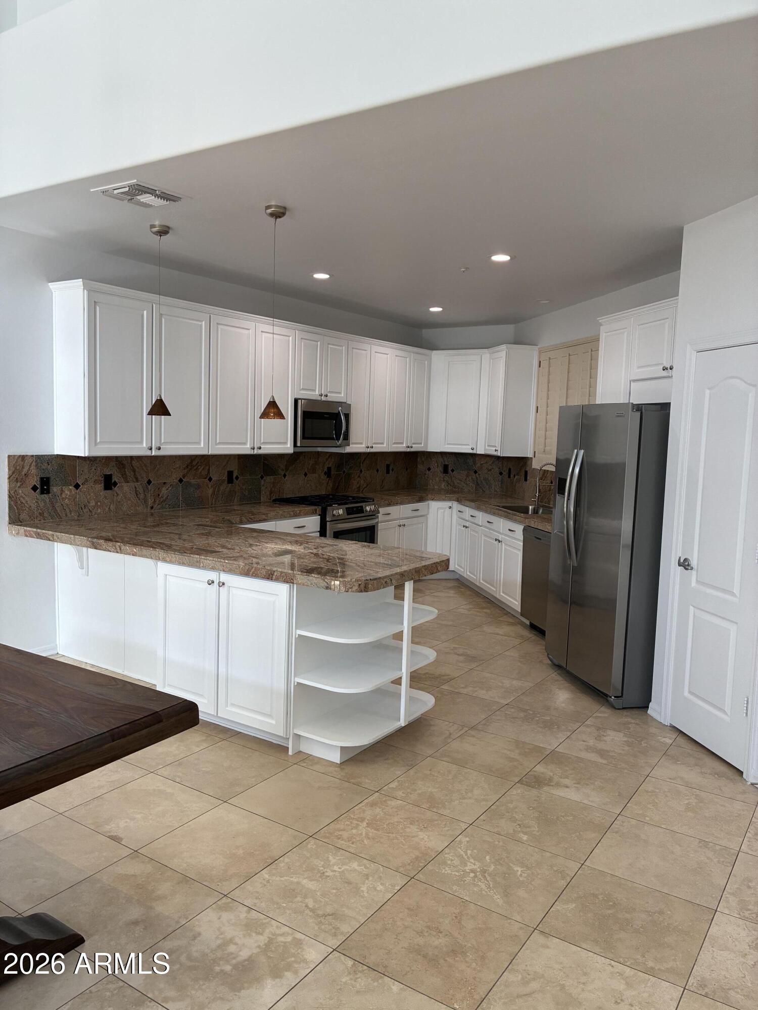 17025 E LA MONTANA Drive 123