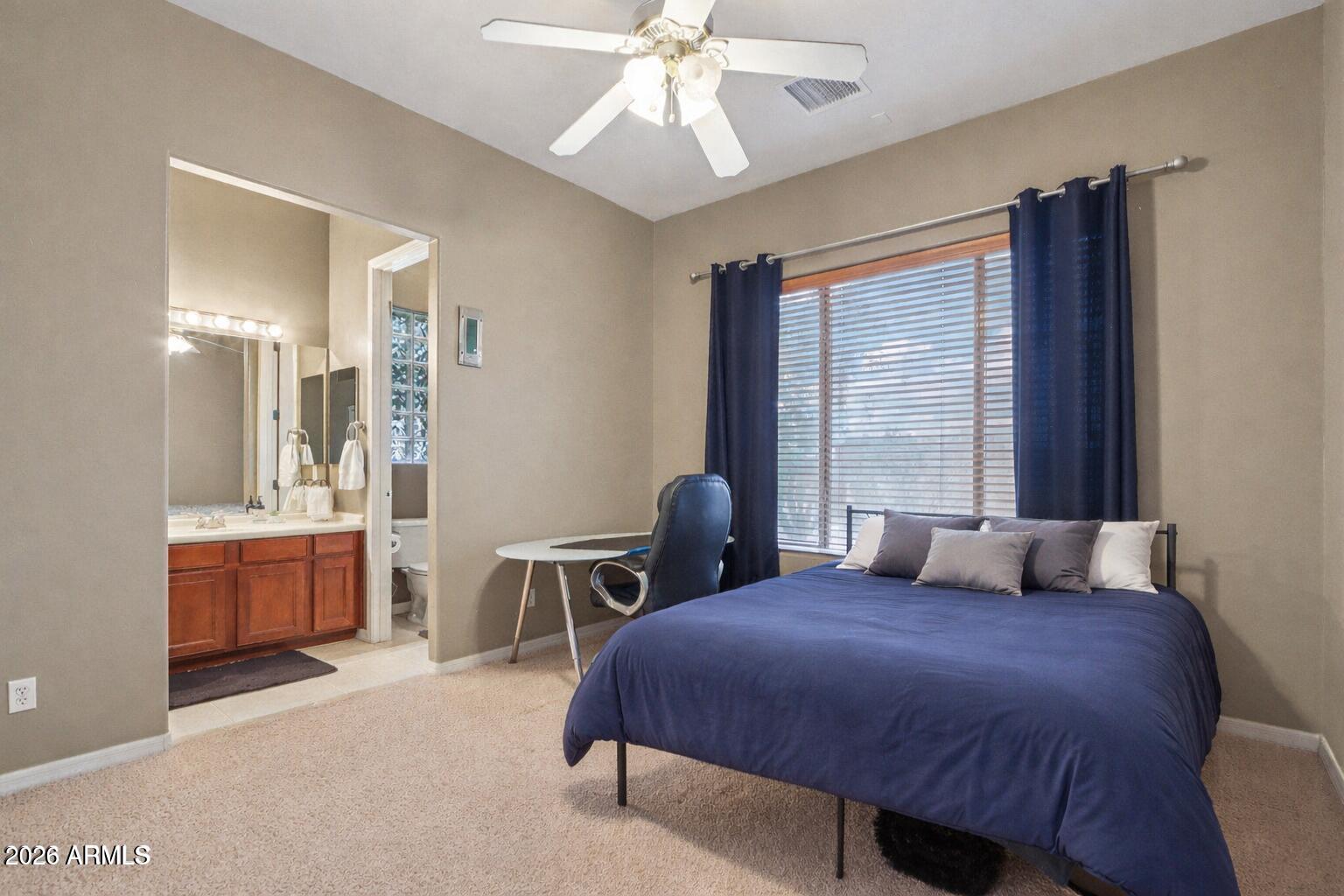 3019 W CARRIAGE Drive