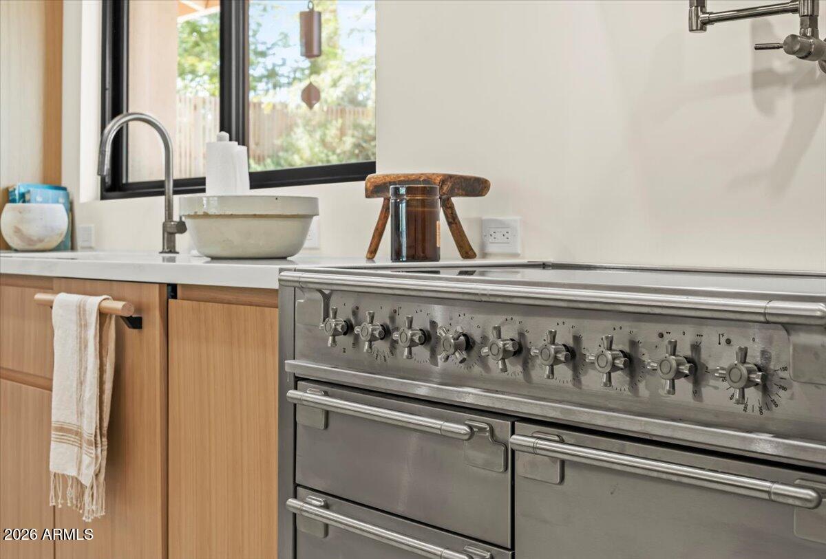 4035 E MCDONALD Drive