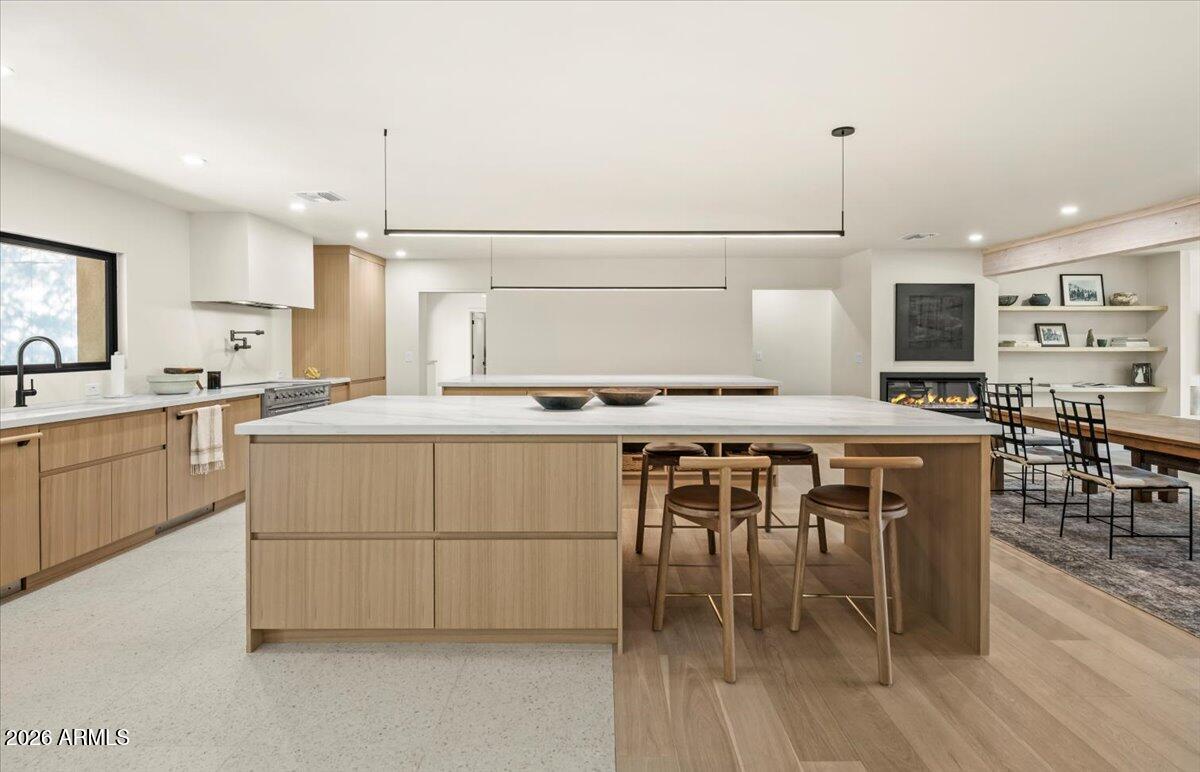 4035 E MCDONALD Drive