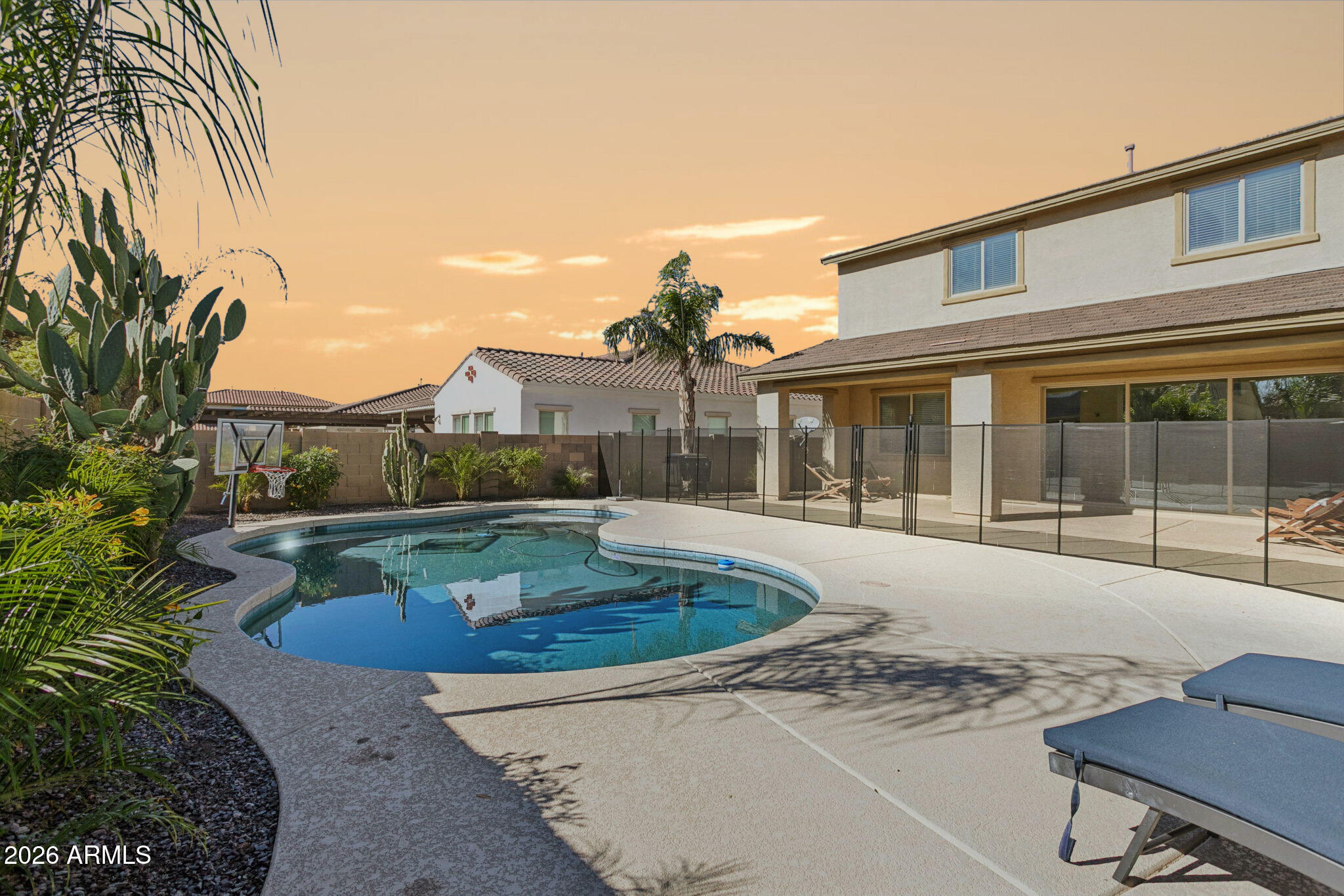 10723 E Deawalter Avenue