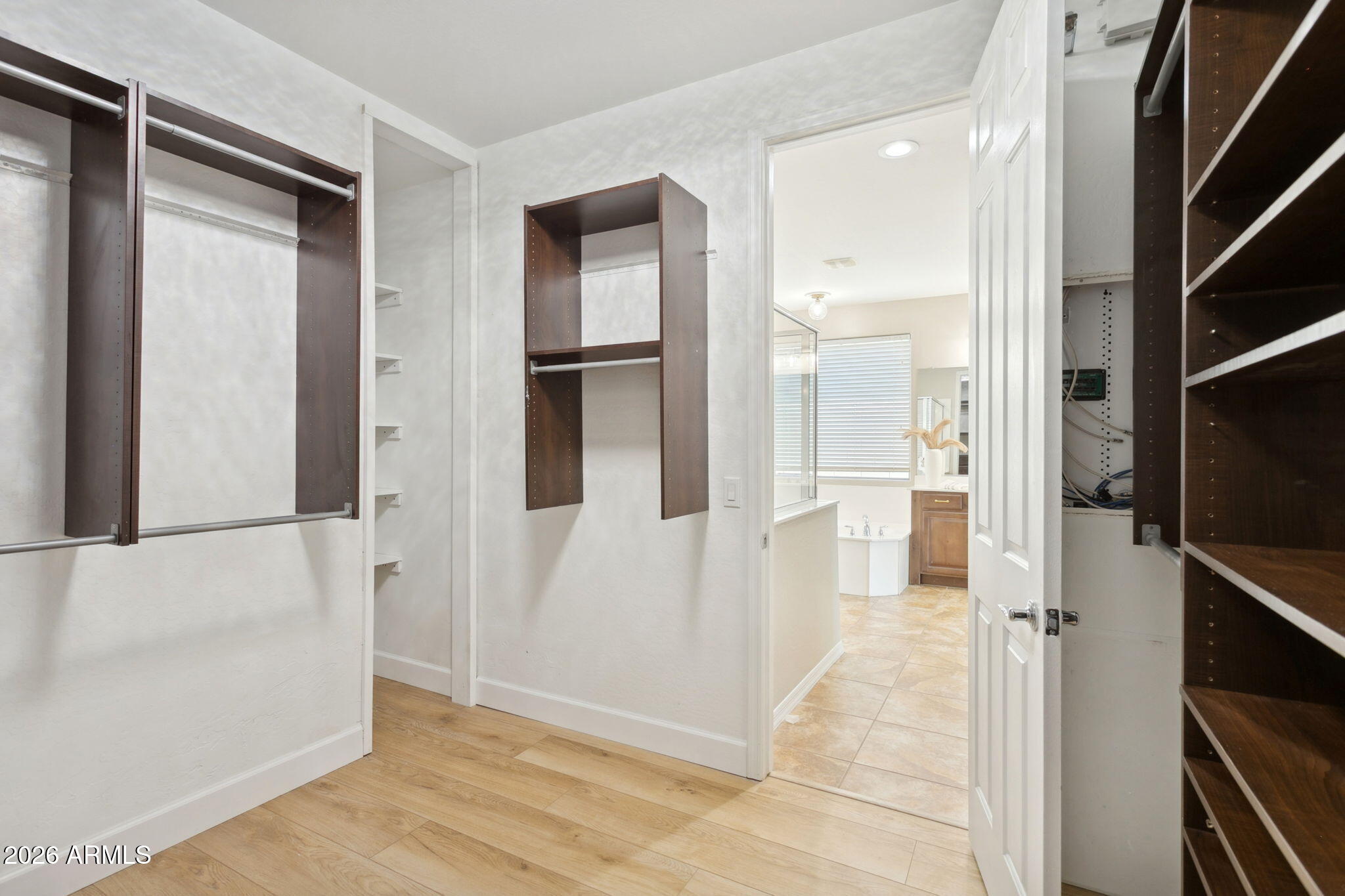 10723 E Deawalter Avenue