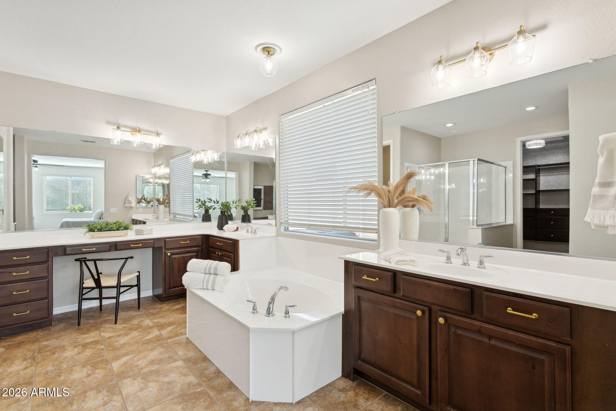 10723 E Deawalter Avenue