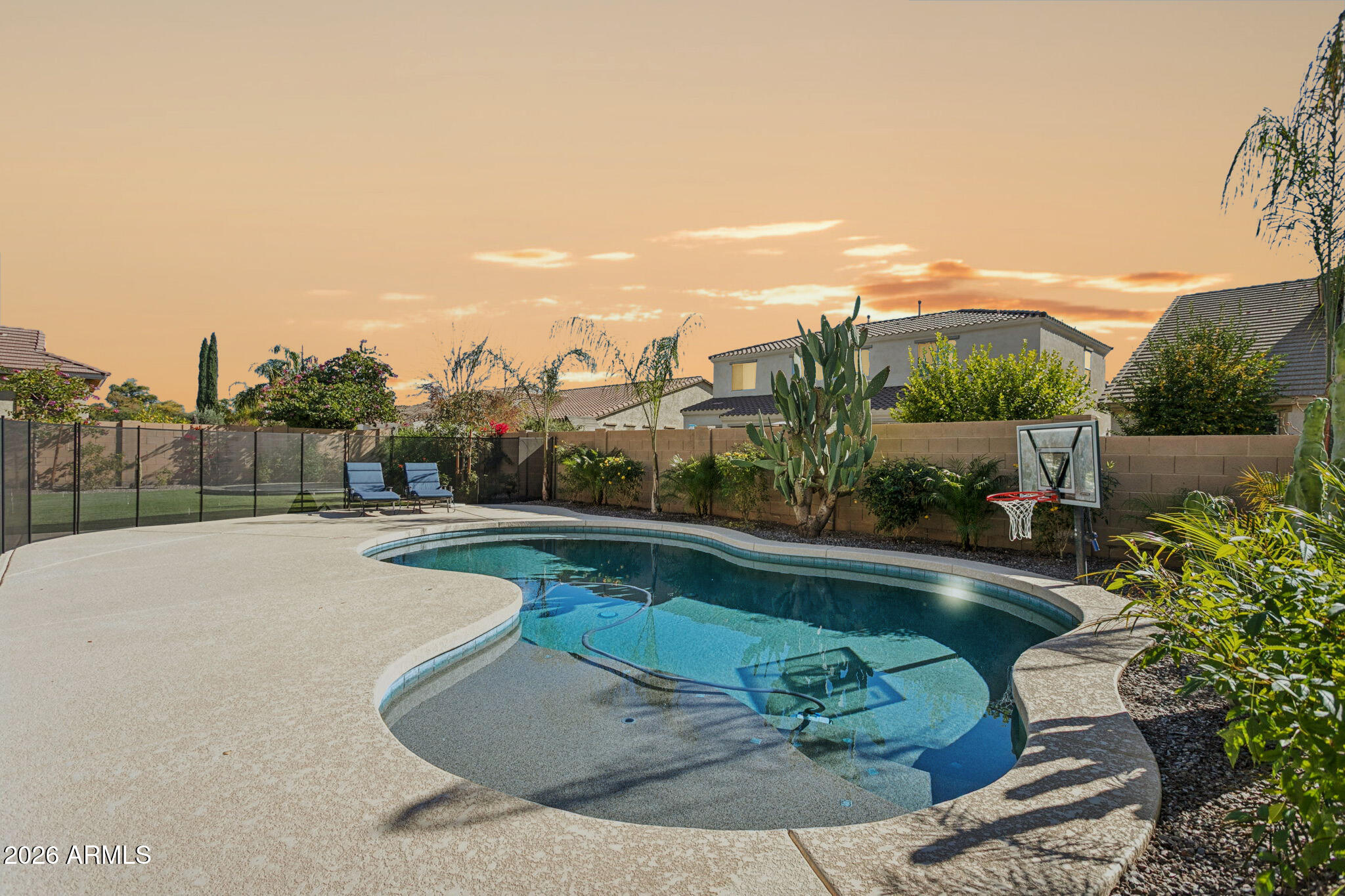 10723 E Deawalter Avenue