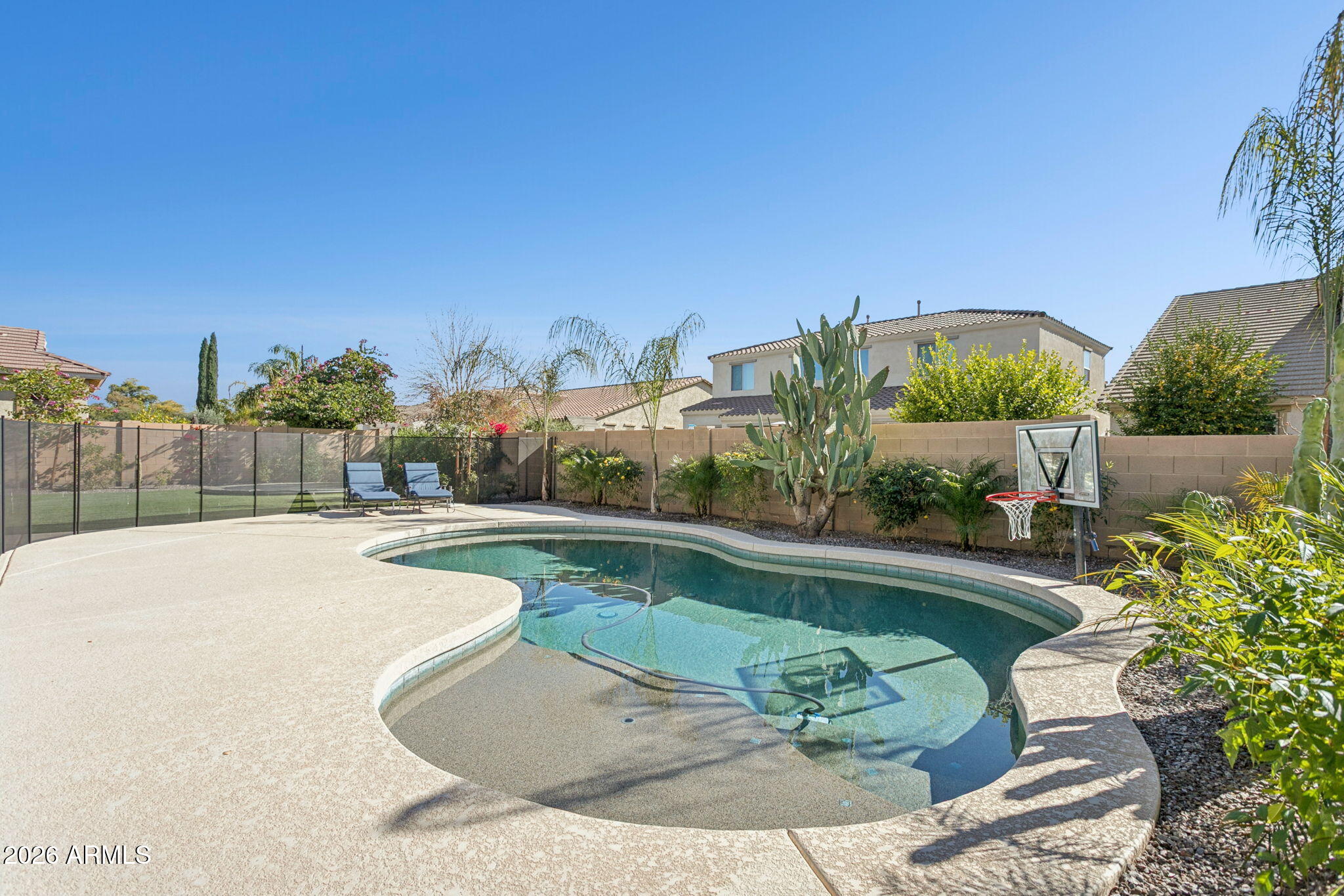 10723 E Deawalter Avenue