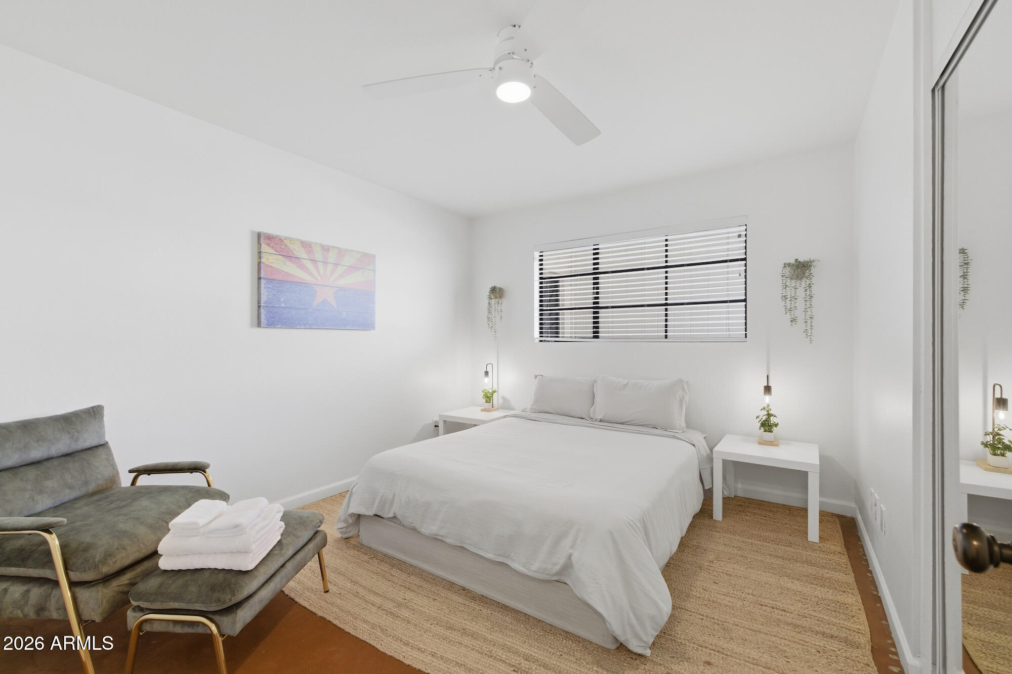 8335 E WELDON Avenue