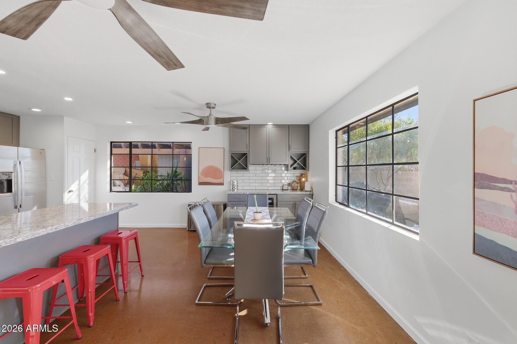 8335 E WELDON Avenue