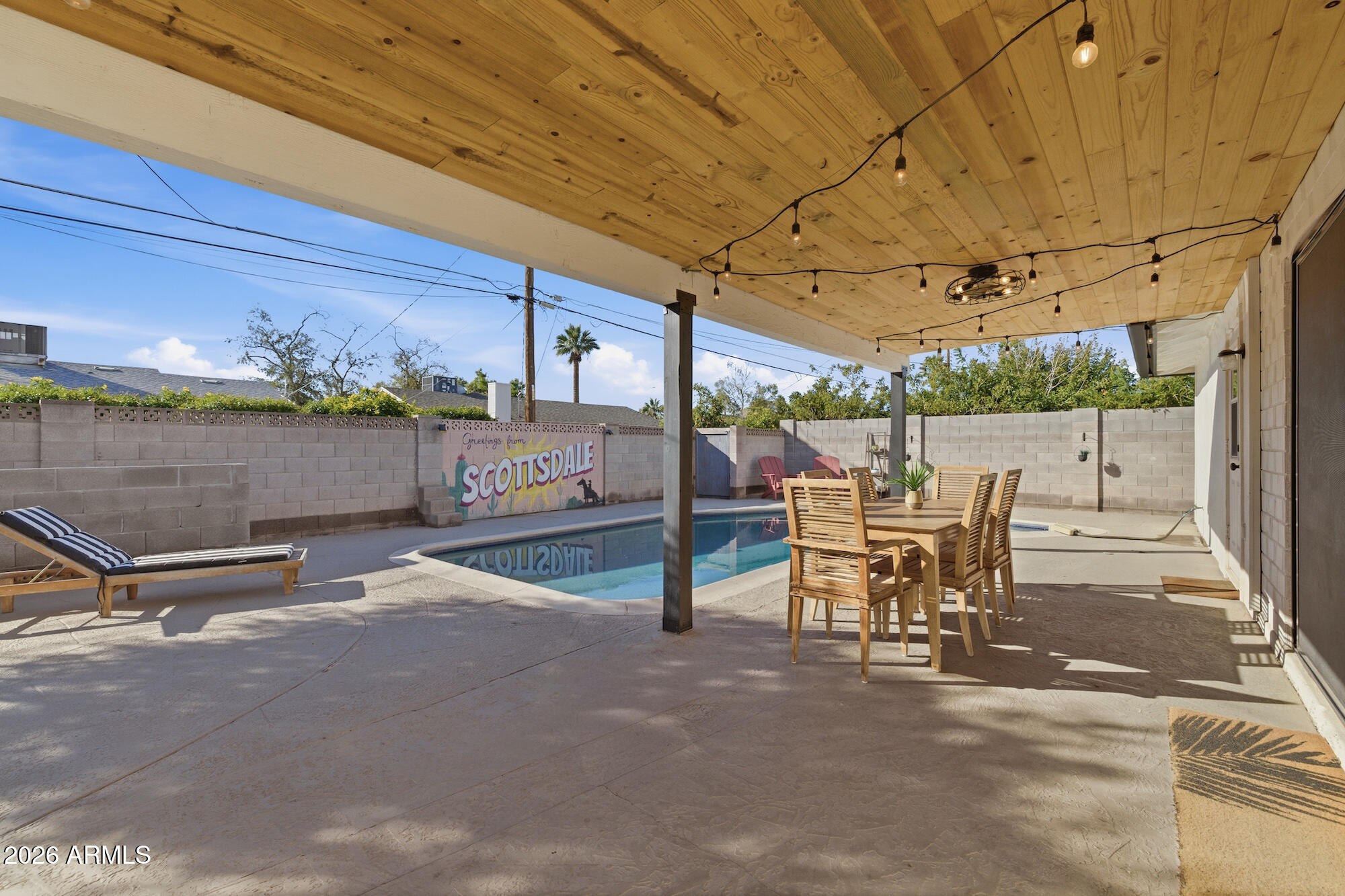 8335 E WELDON Avenue