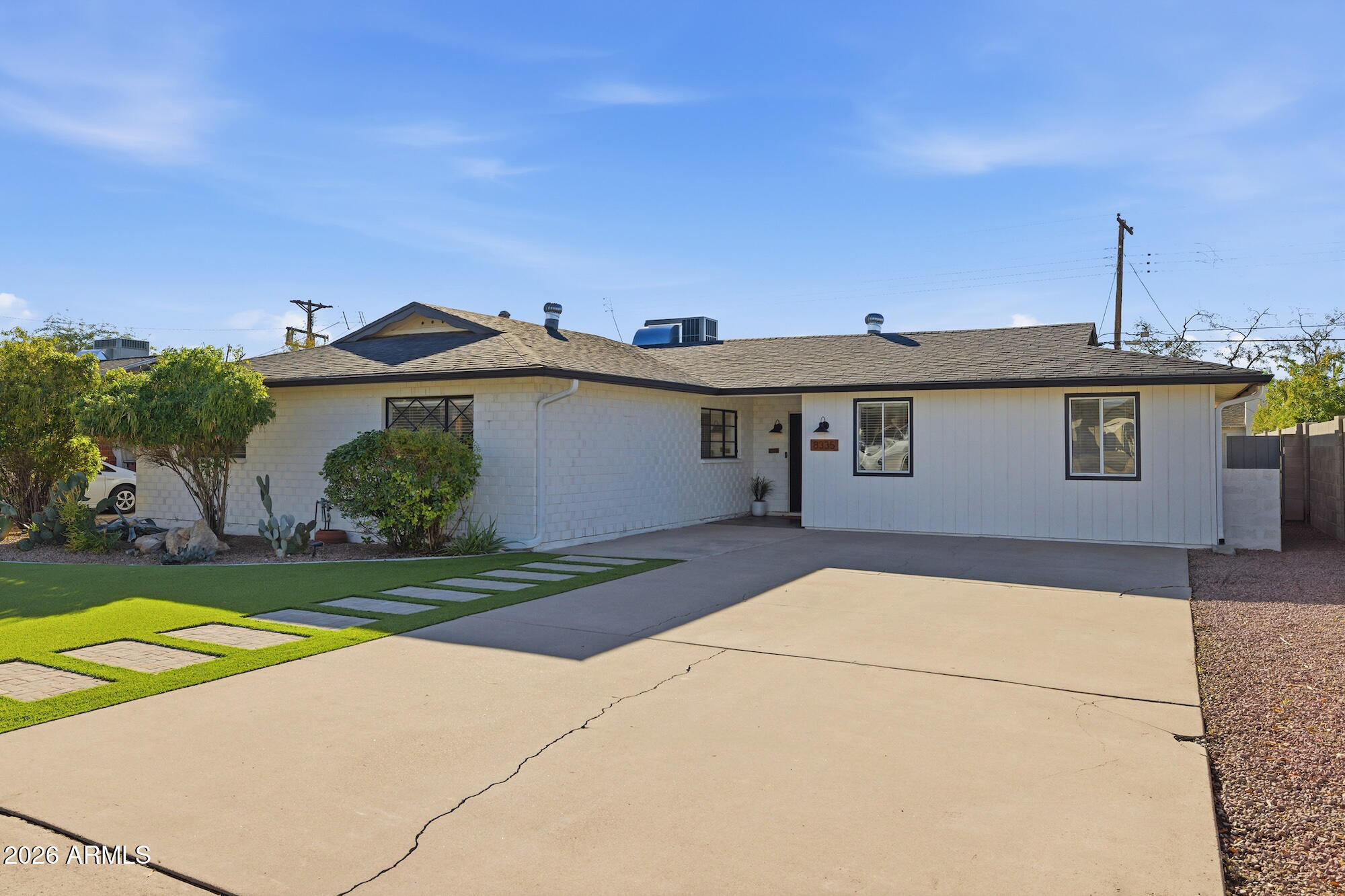 8335 E WELDON Avenue