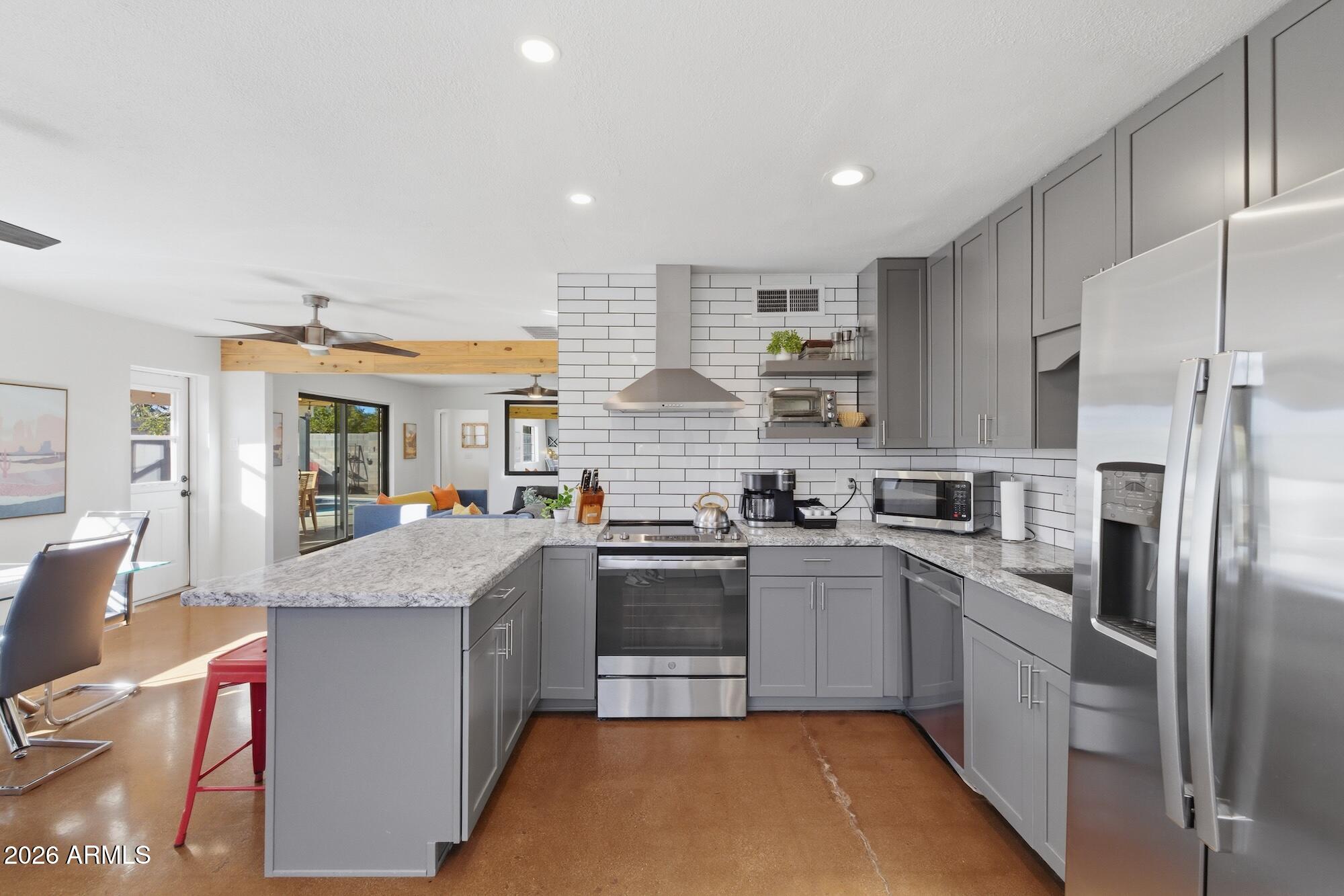 8335 E WELDON Avenue