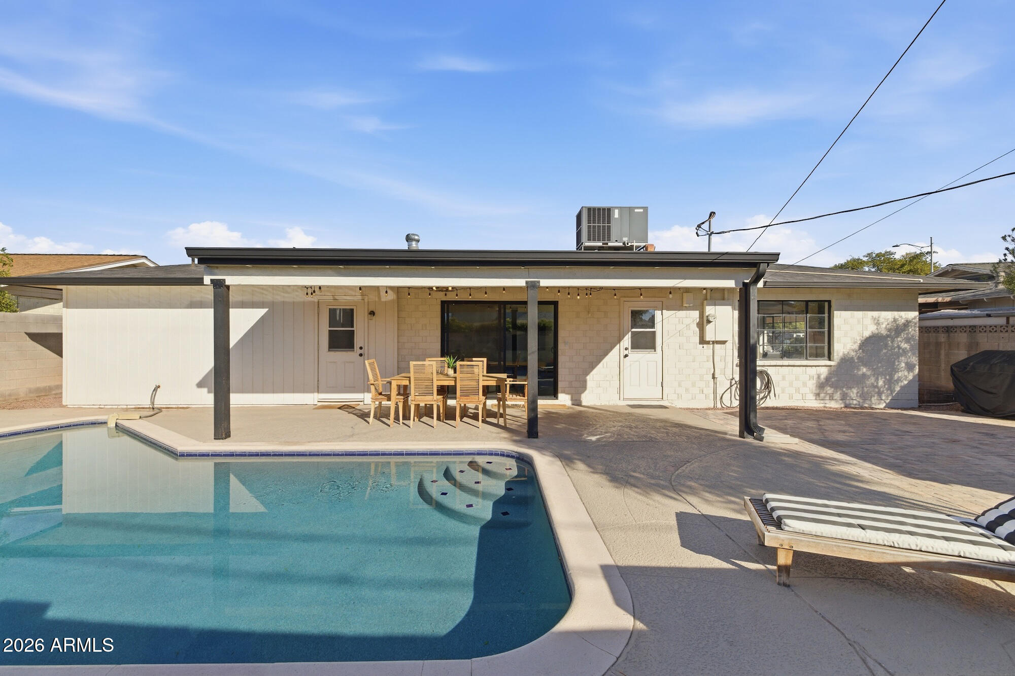 8335 E WELDON Avenue