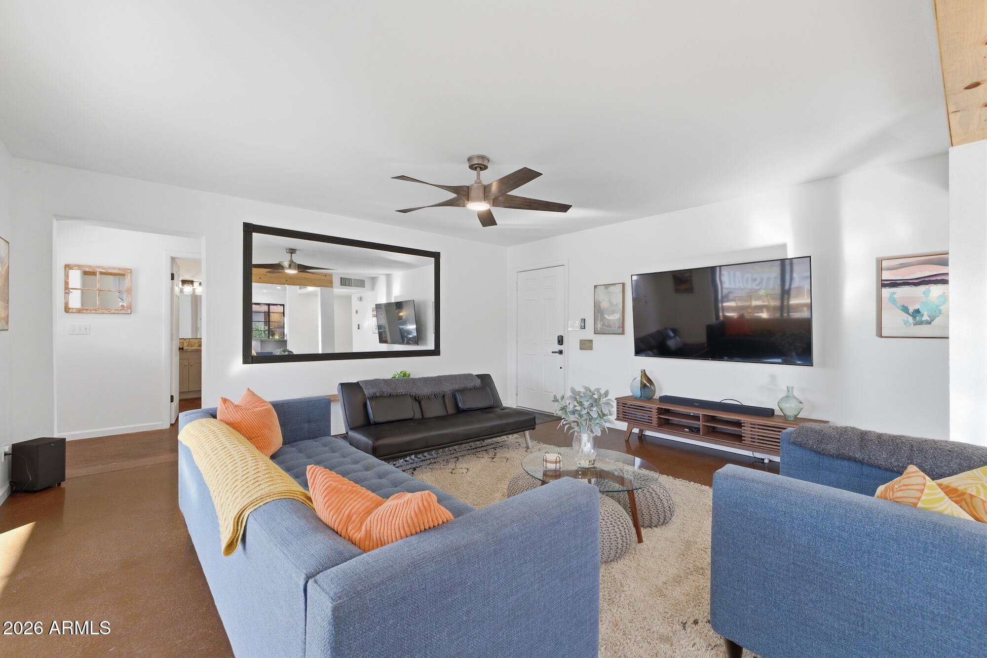 8335 E WELDON Avenue