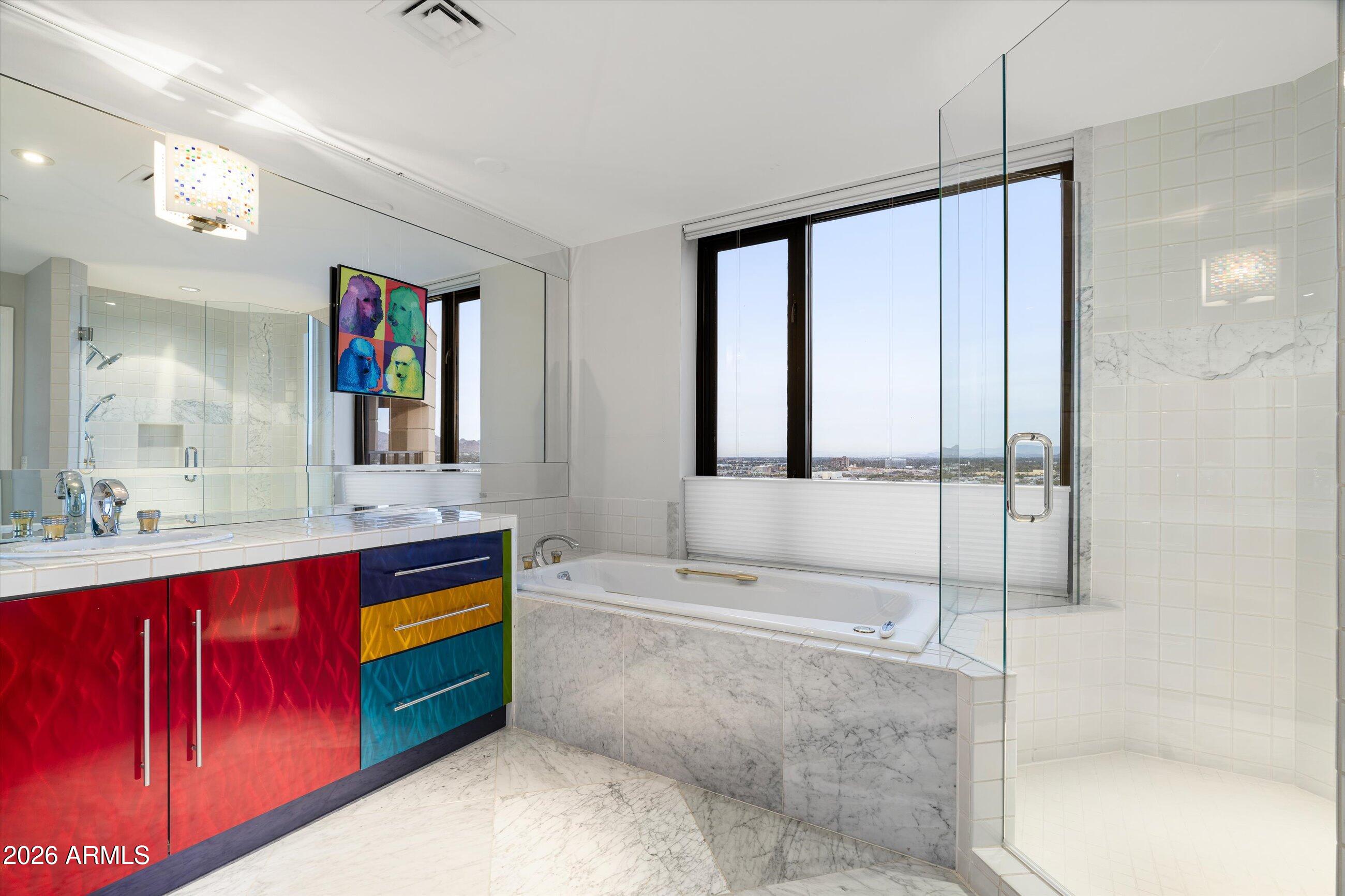 1040 E OSBORN Road 1902