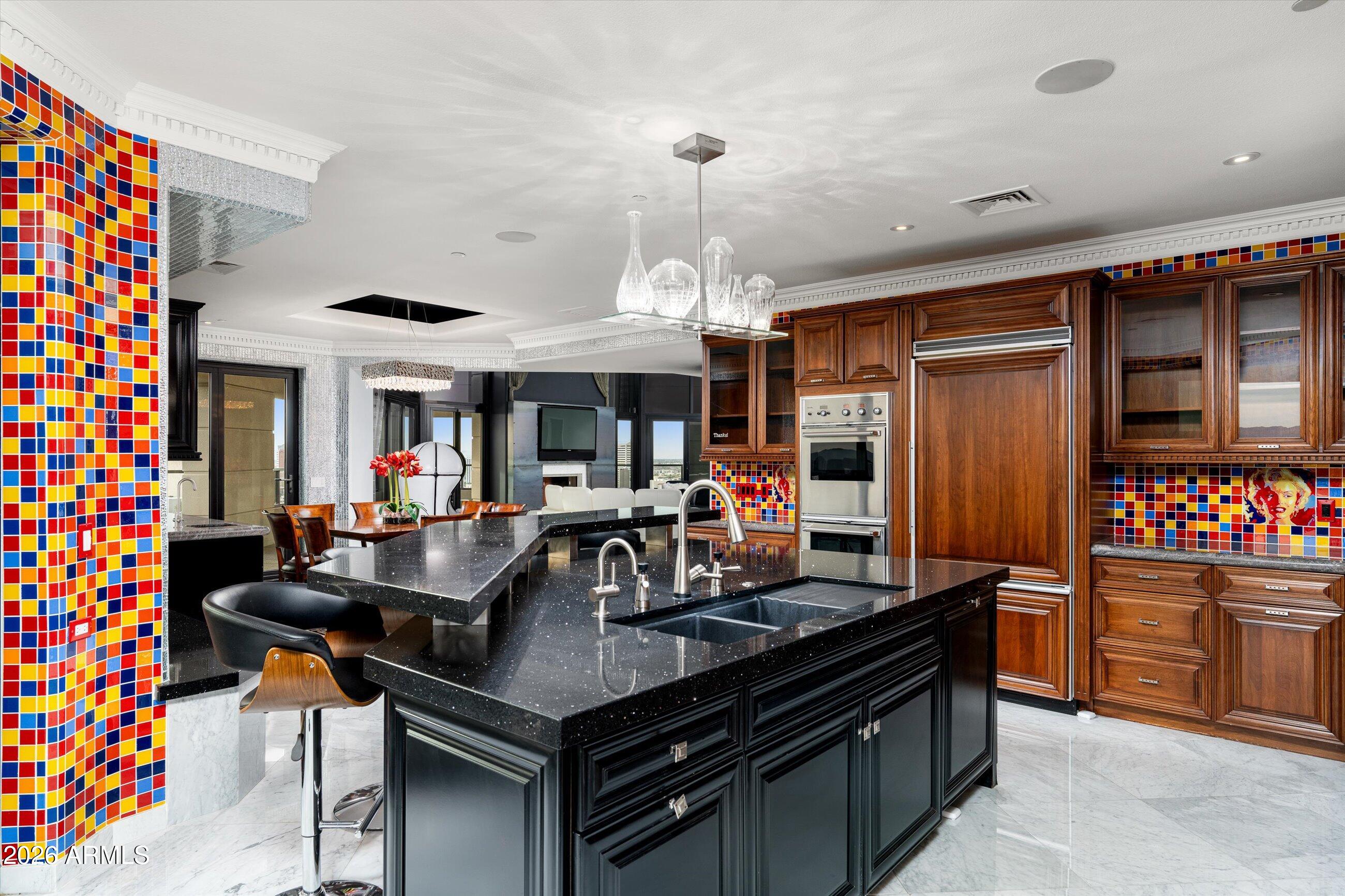 1040 E OSBORN Road 1902